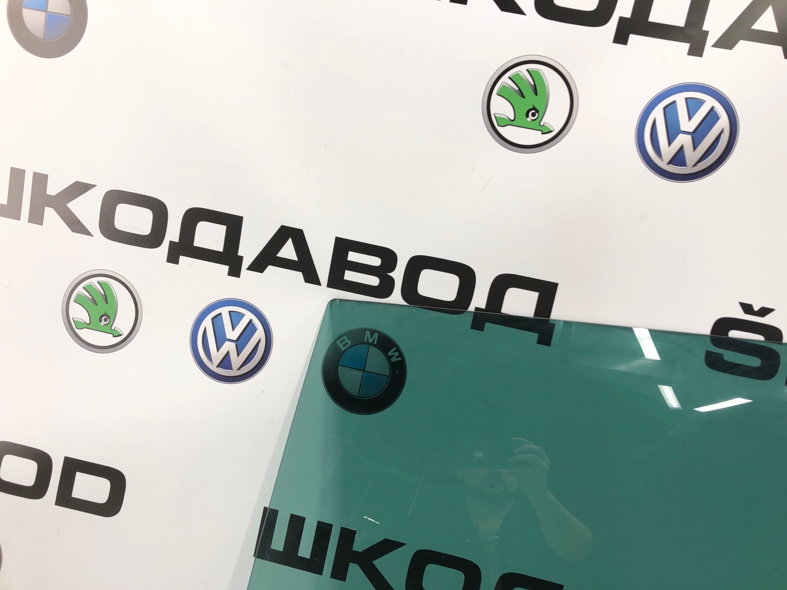 Стекло двери, 2000 рублей, Москва