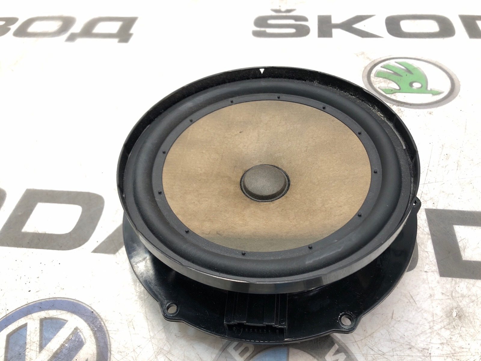 Динамик, 2000 рублей, Москва