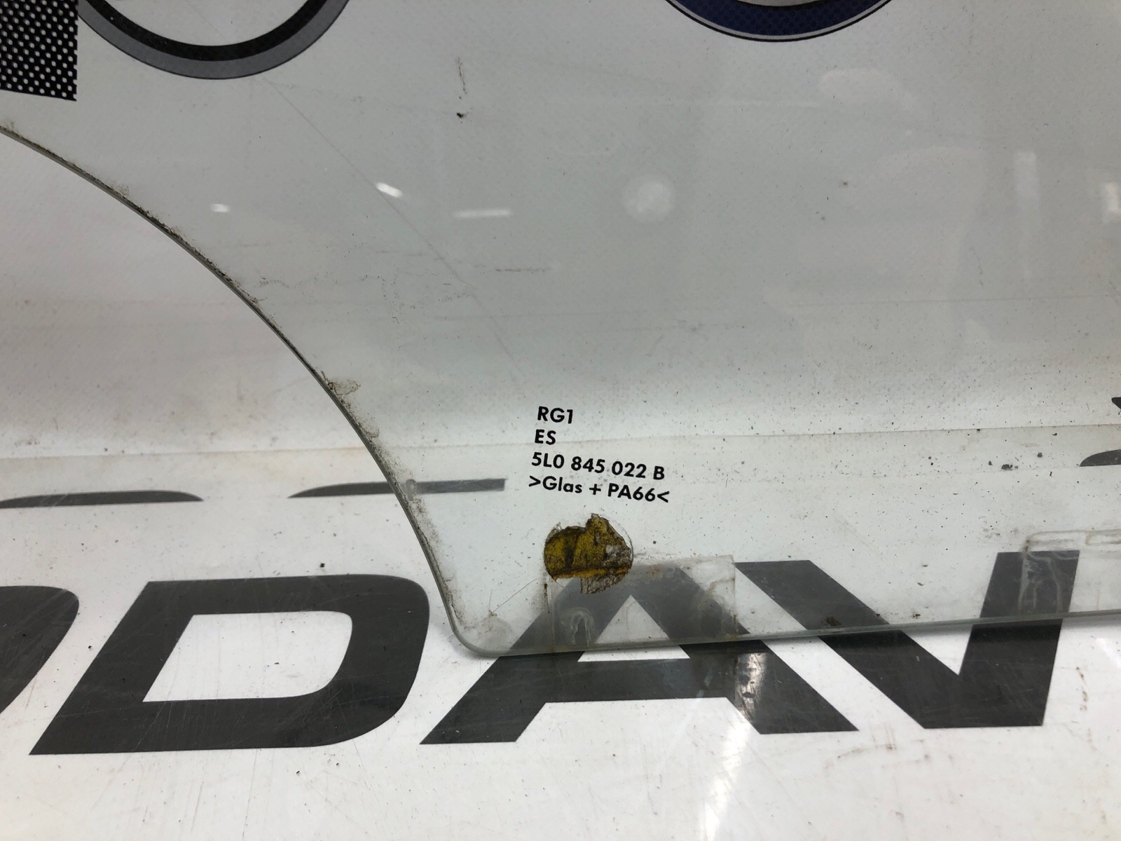 Стекло двери, 2000 рублей, Москва