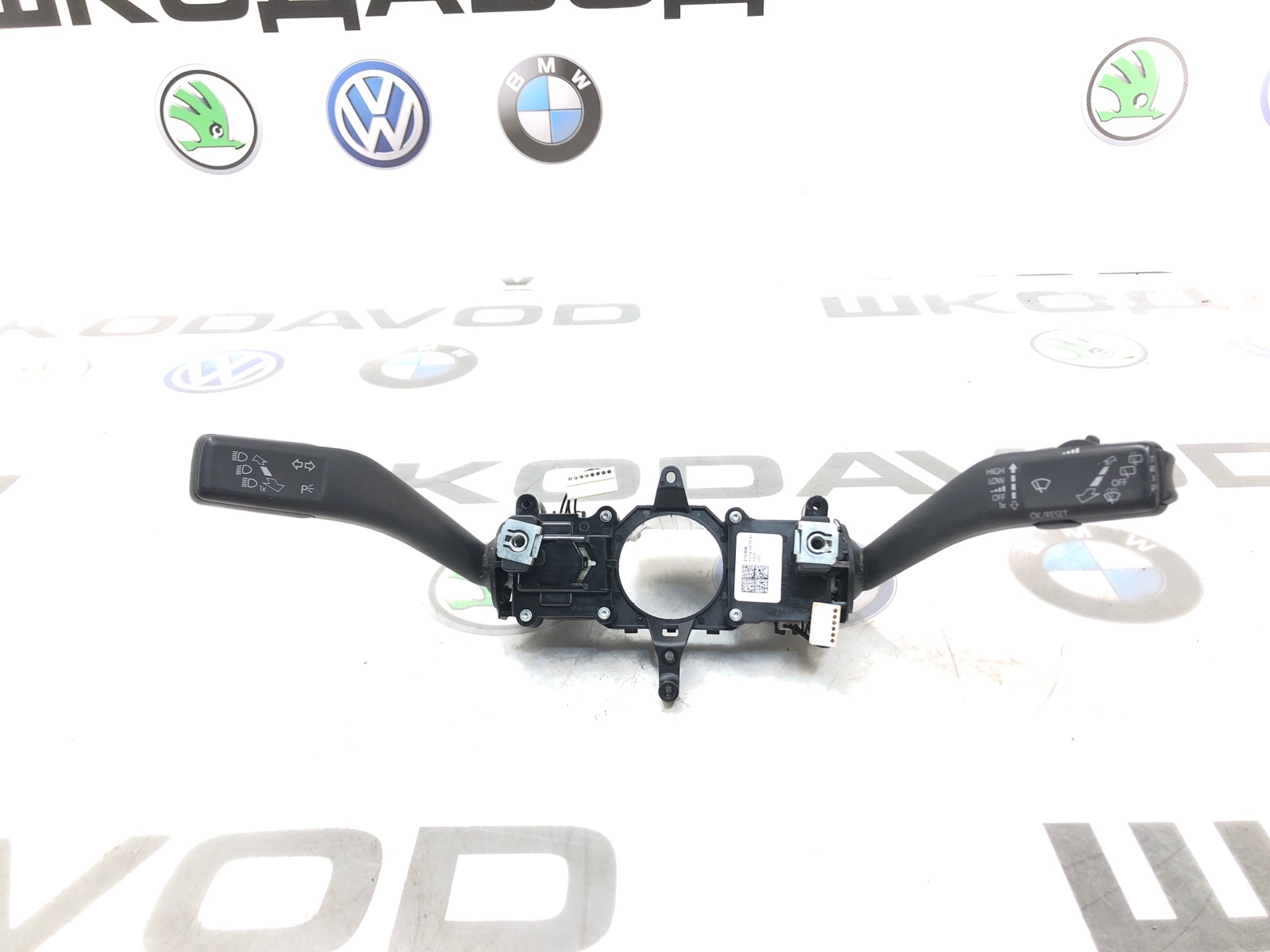 Подрулевой переключатель, 2000 рублей, Москва