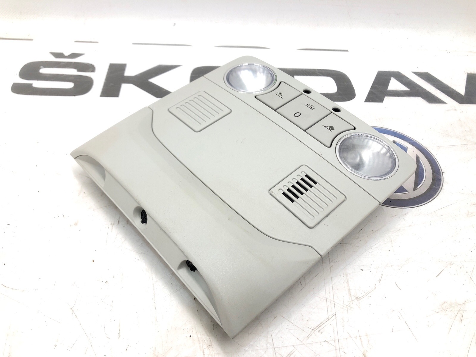 Плафон освещения салона, 3000 рублей, Москва