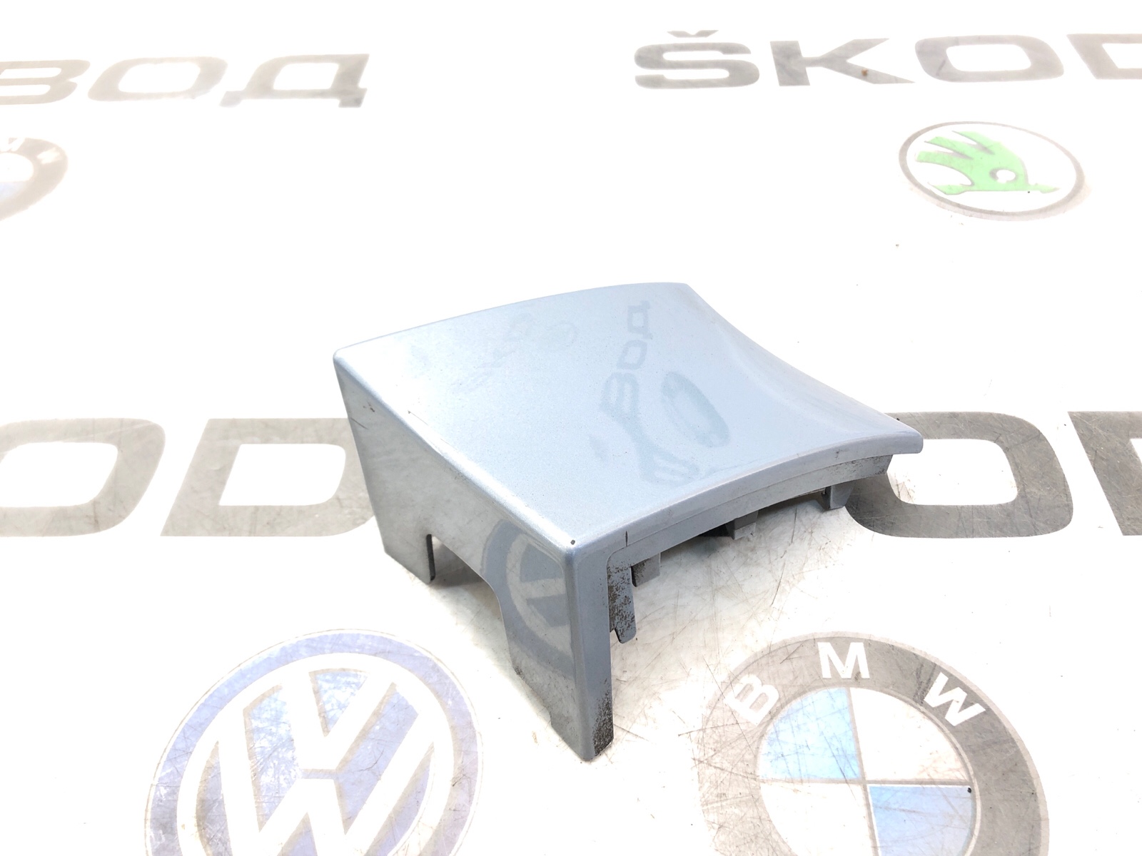 Планка под фонарь, 1000 рублей, Москва