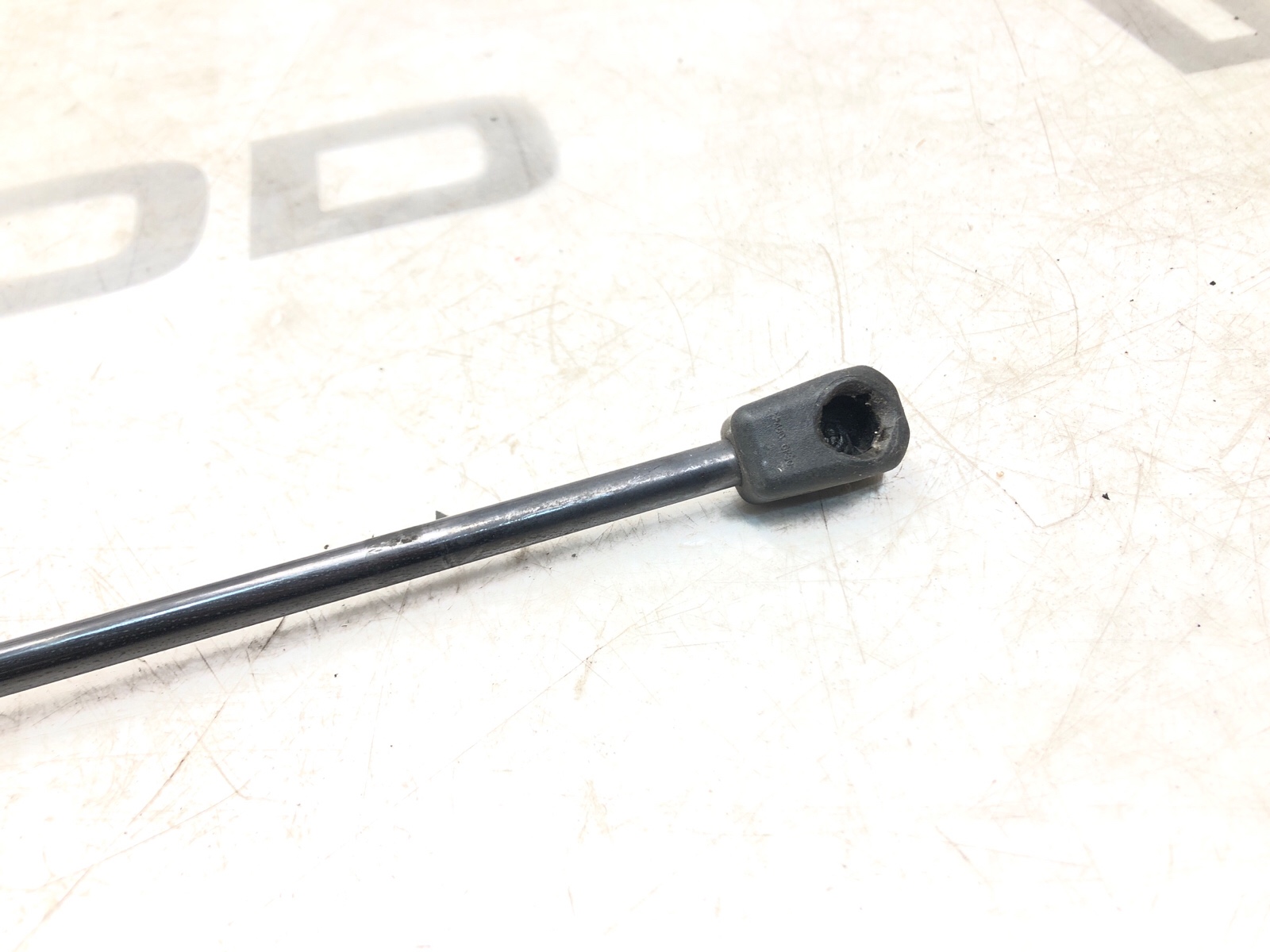 Амортизатор крышки багажника, 500 рублей, Москва