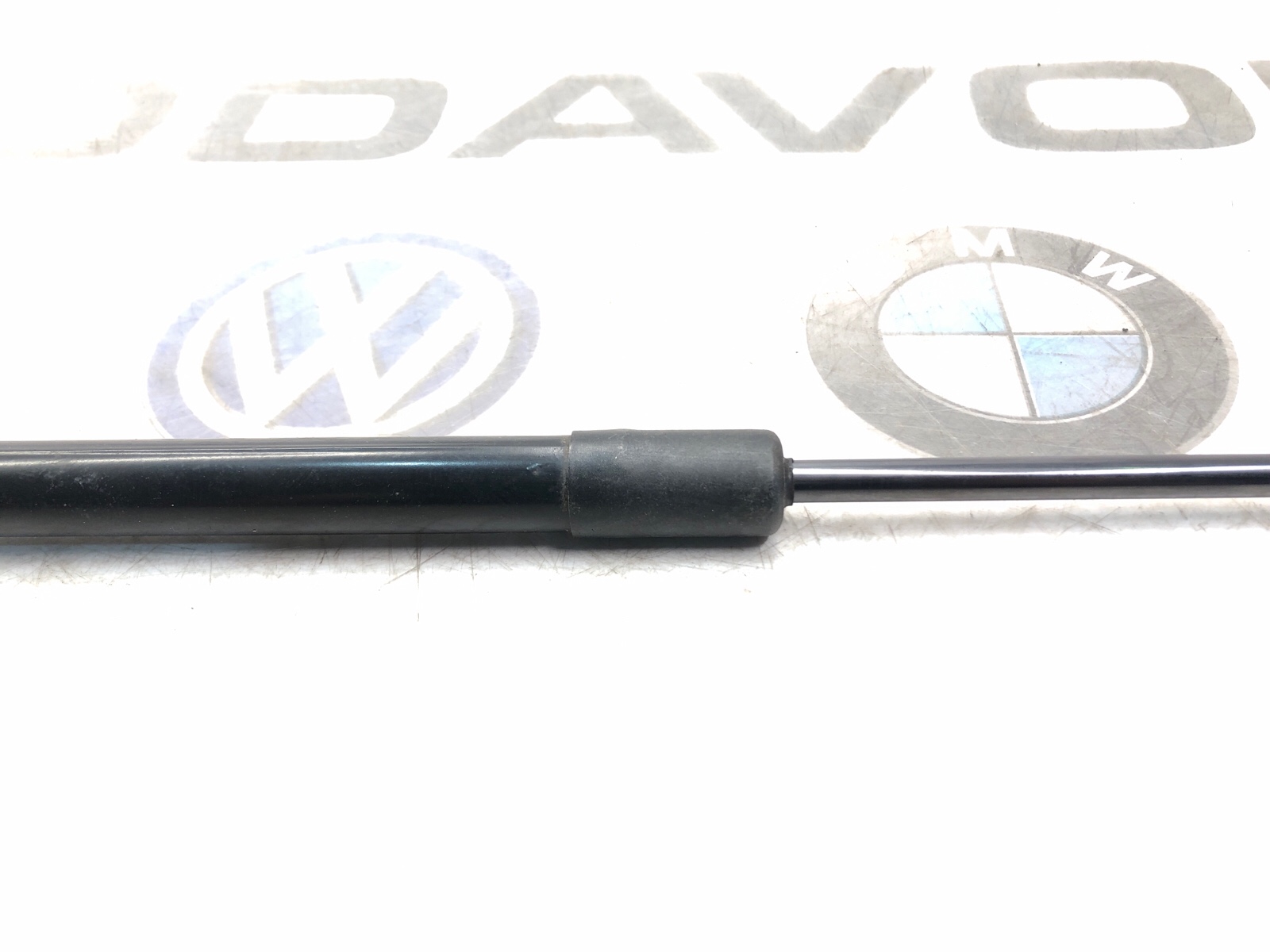 Амортизатор крышки багажника, 500 рублей, Москва