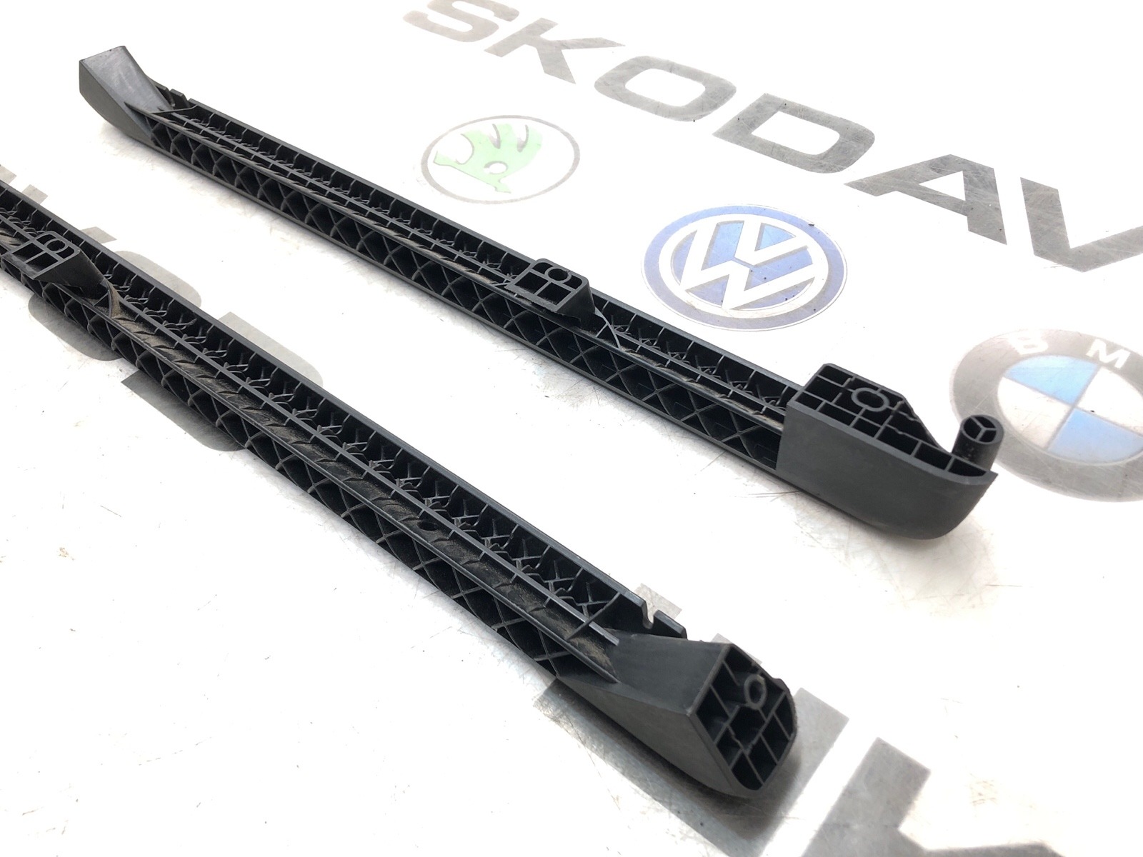 Направляющая полки багажника, 1500 рублей, Москва