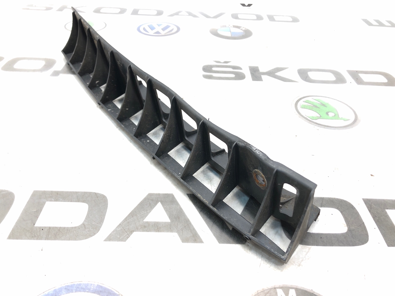 Направляющая бампера, 750 рублей, Москва