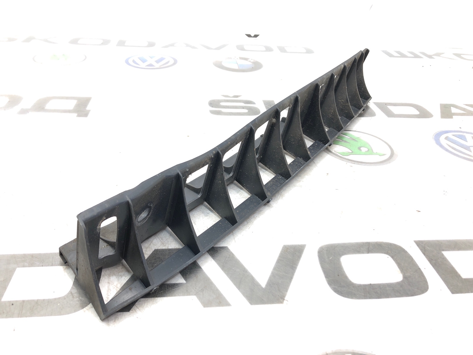 Направляющая бампера, 750 рублей, Москва