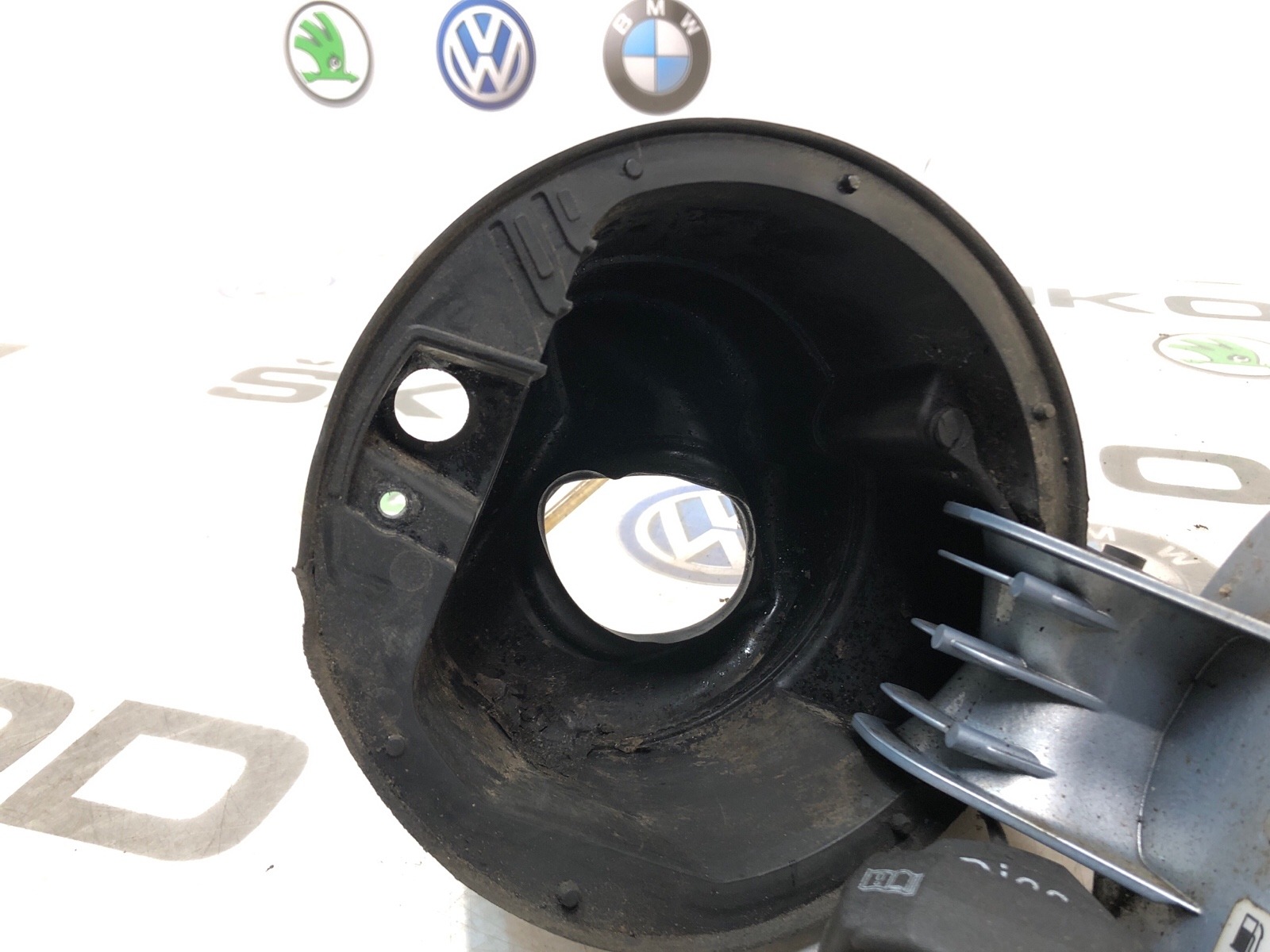 лючок бензобака, 2000 рублей, Москва