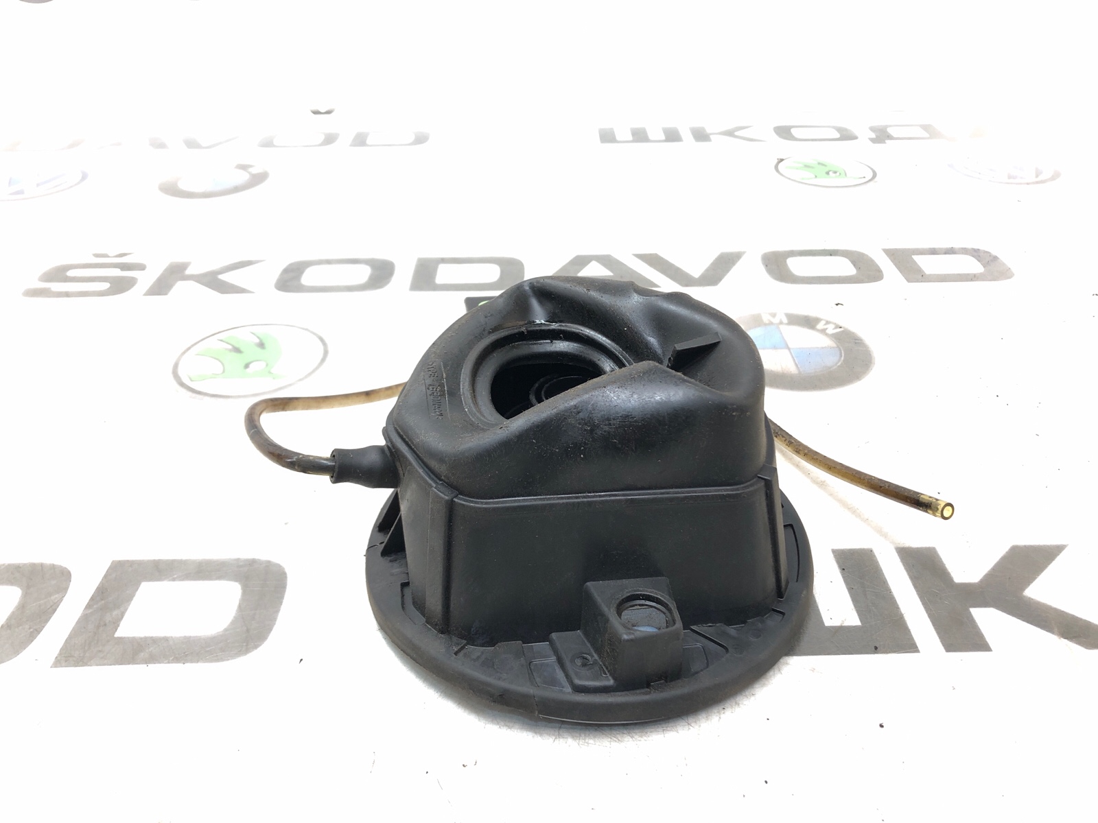 лючок бензобака, 2000 рублей, Москва