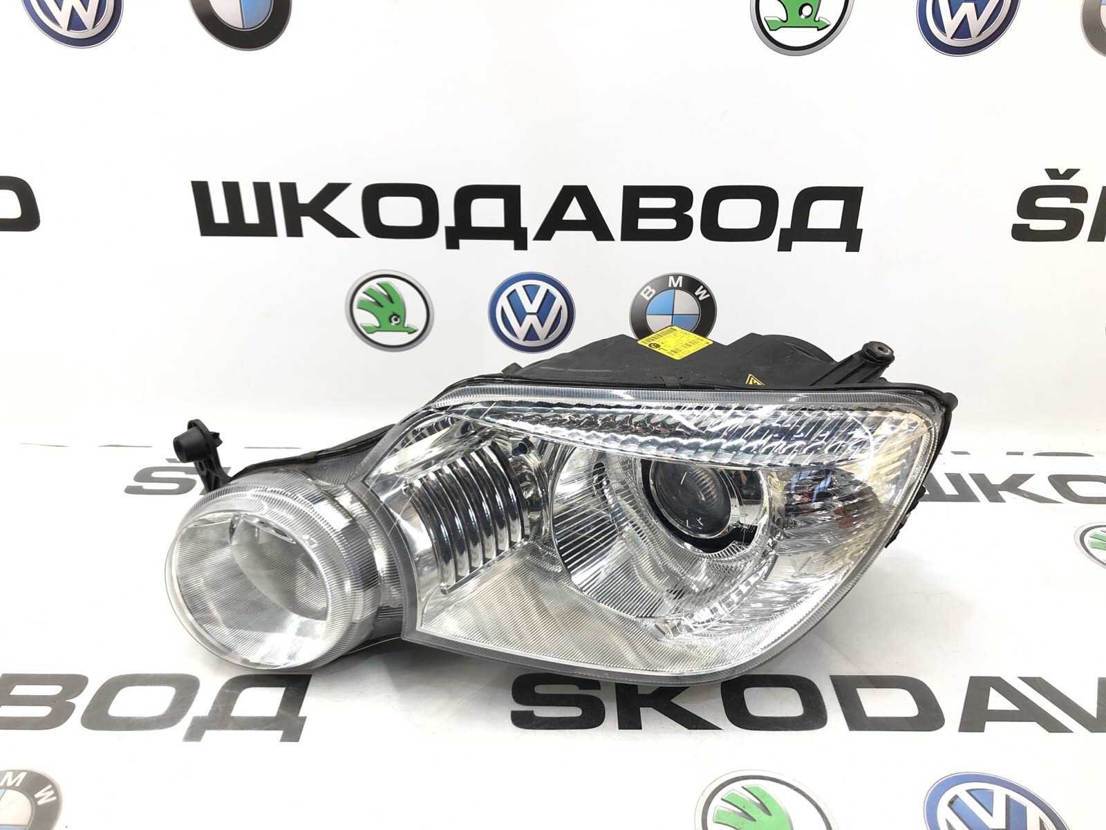 Фара ксенон, 55000 рублей, Москва