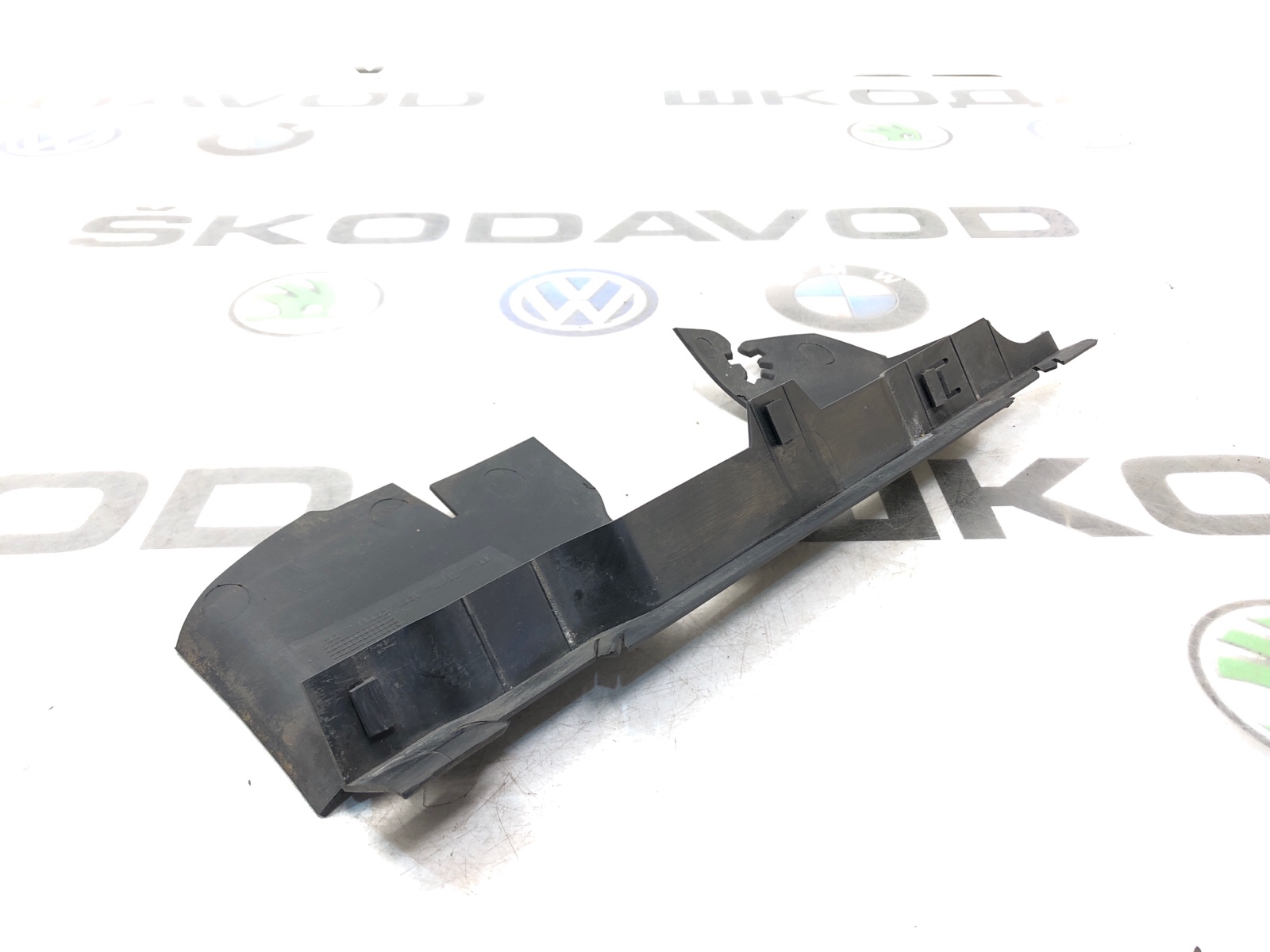 Дефлектор радиатора, 2000 рублей, Москва