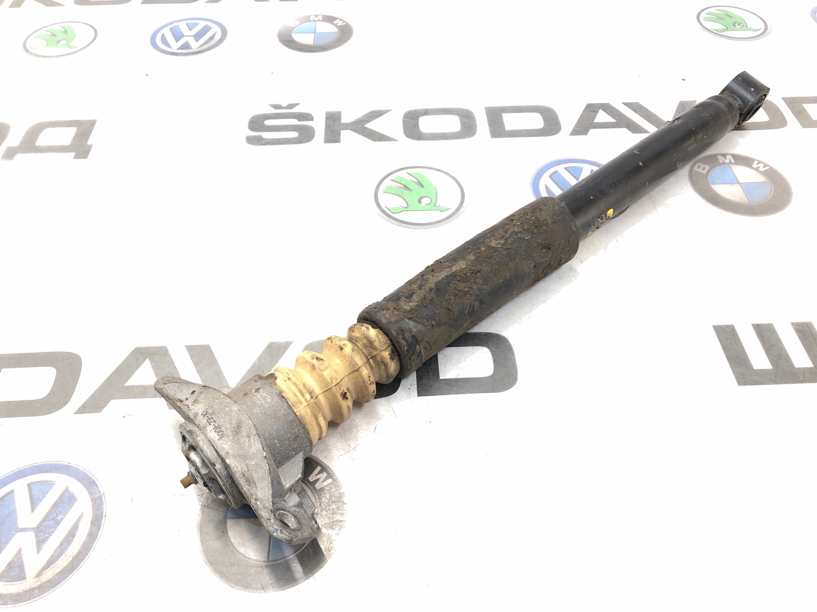 Амортизатор, 1500 рублей, Москва