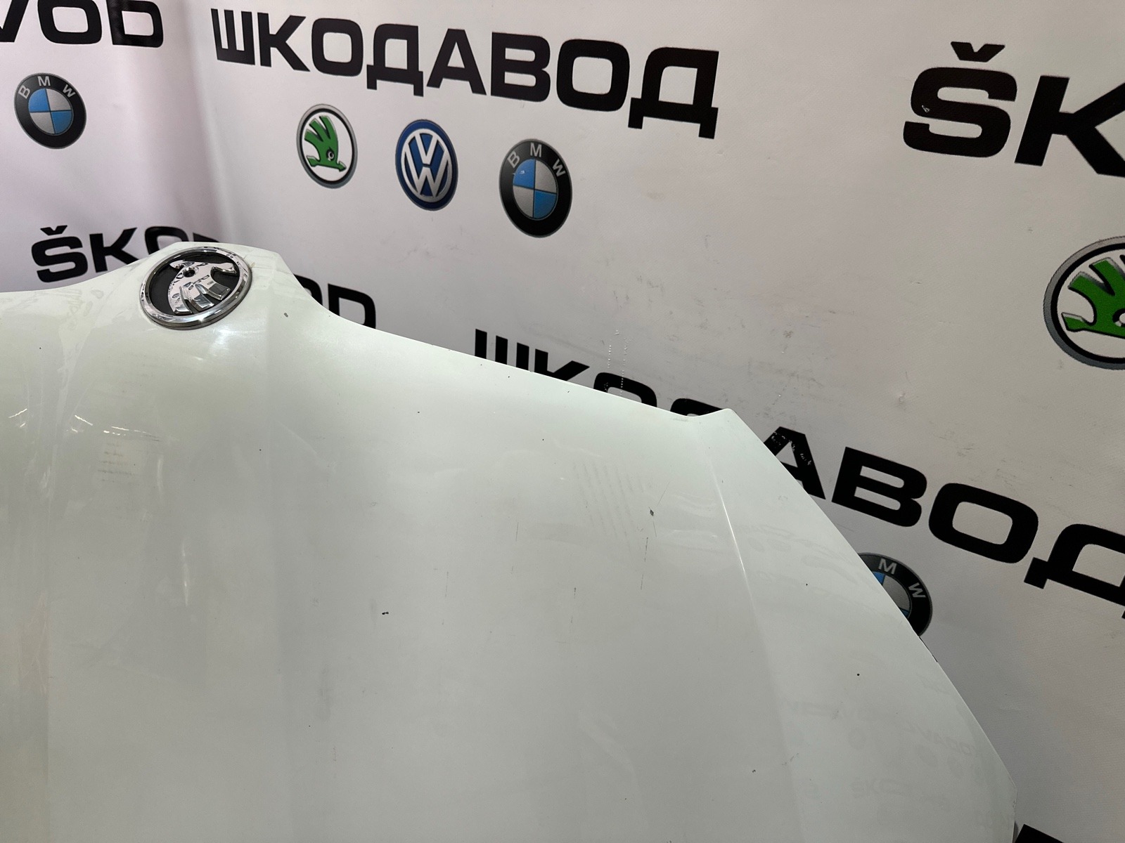 капот, 18000 рублей, Москва