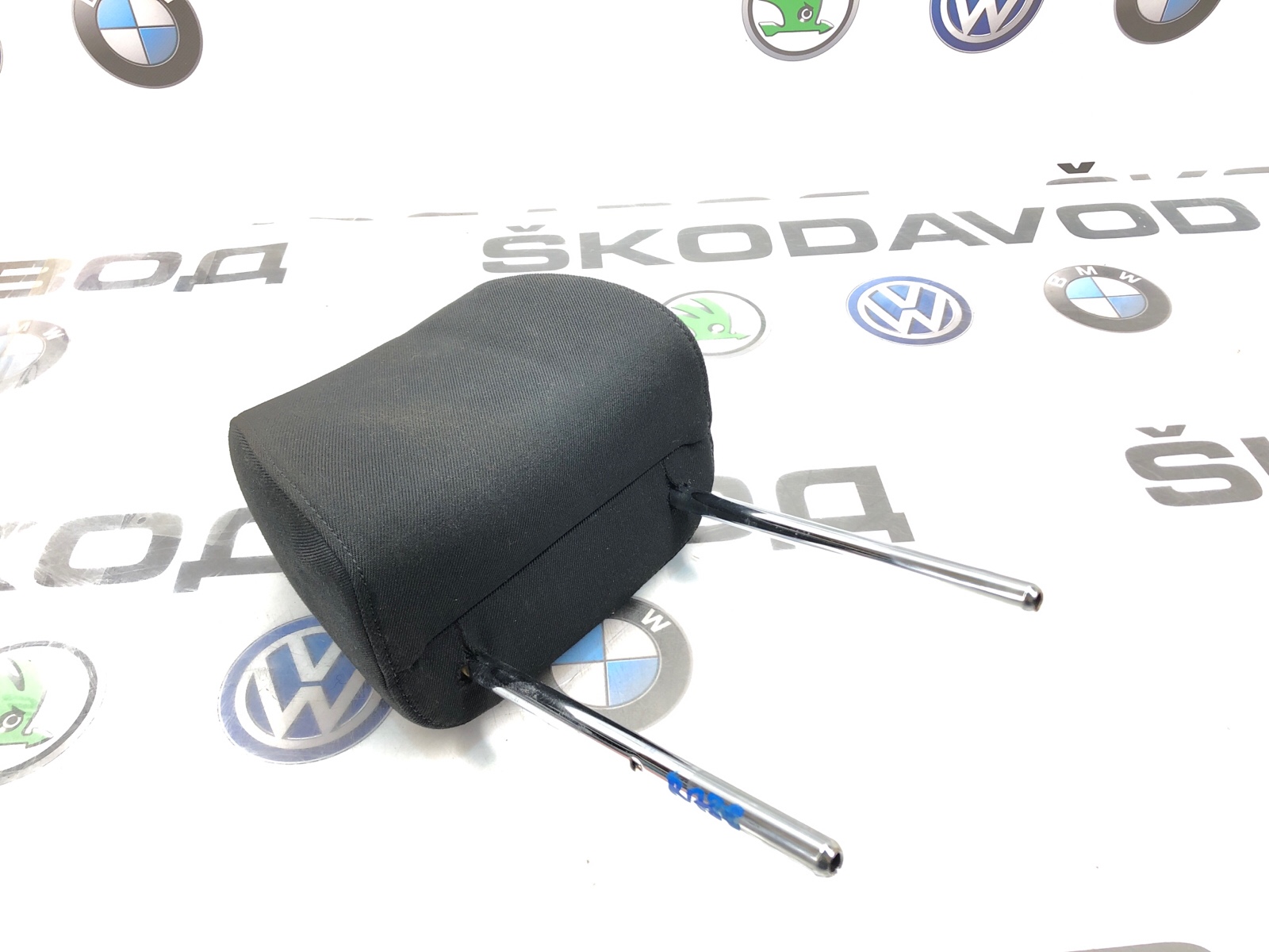 Подголовник, 2000 рублей, Москва