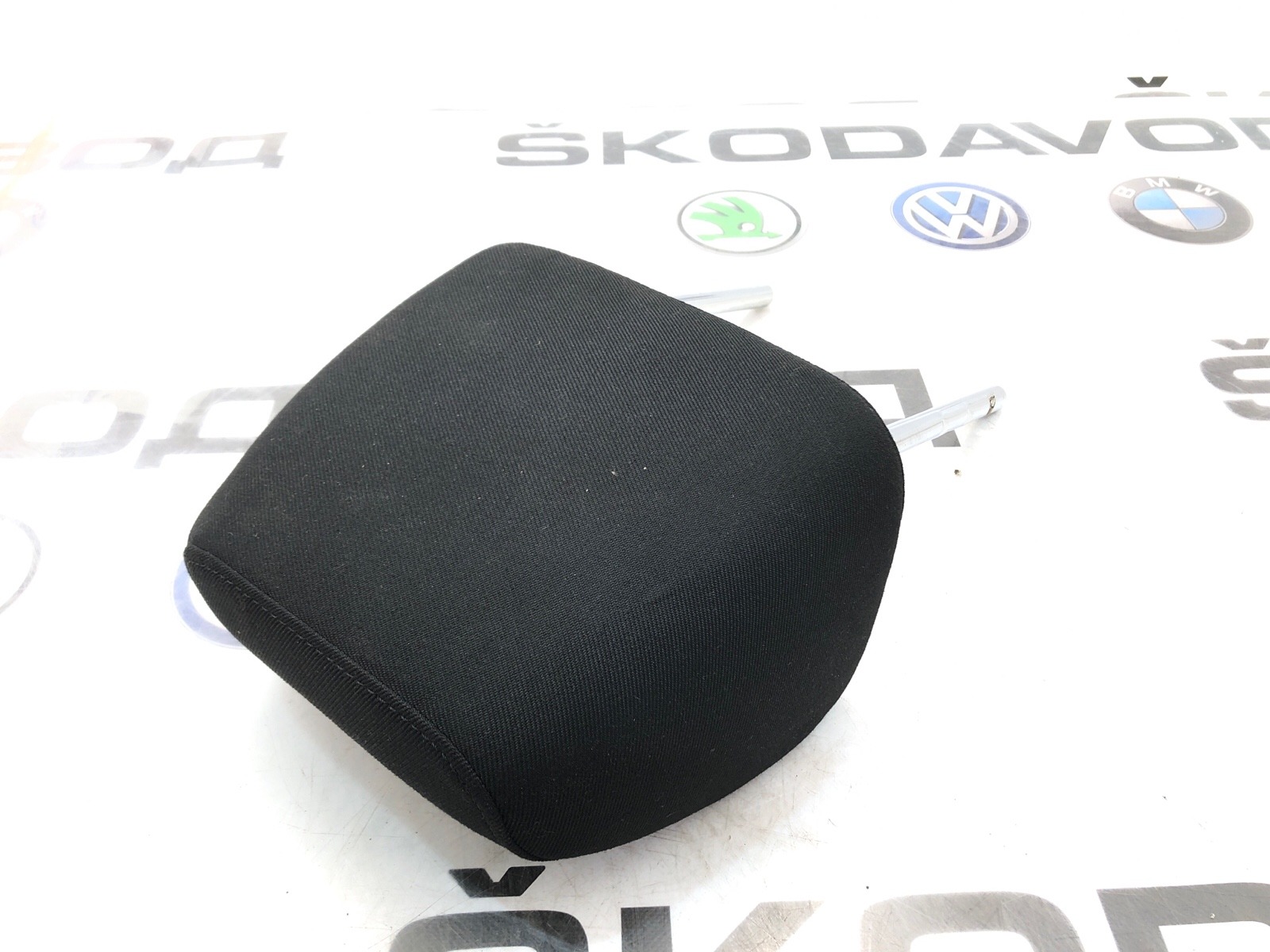 Подголовник, 2000 рублей, Москва