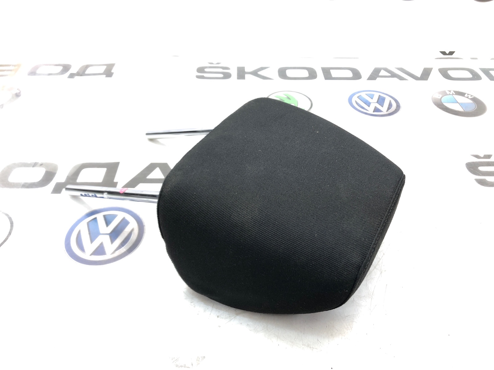 Подголовник, 2000 рублей, Москва