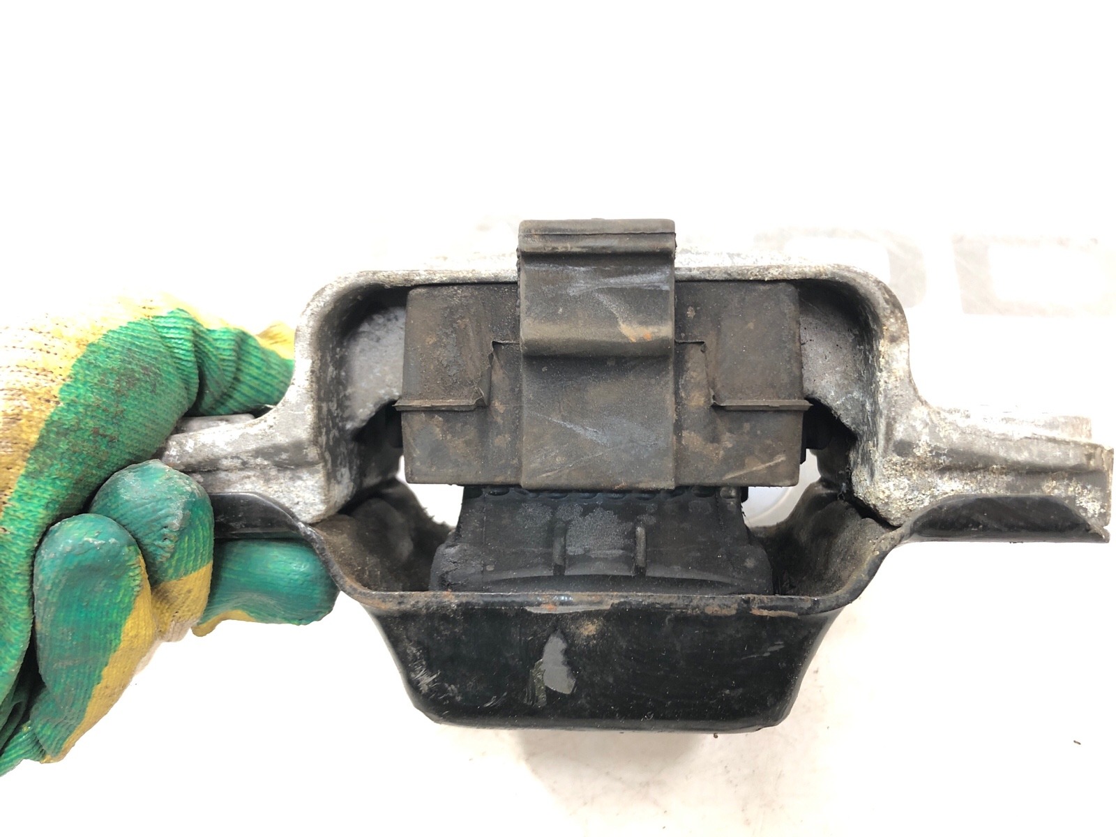 Опора МКПП, 800 рублей, Москва