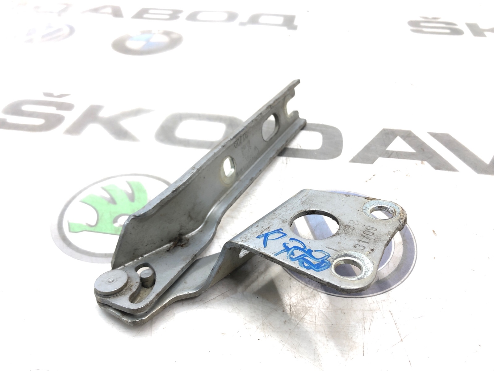 петля капота, 2500 рублей, Москва