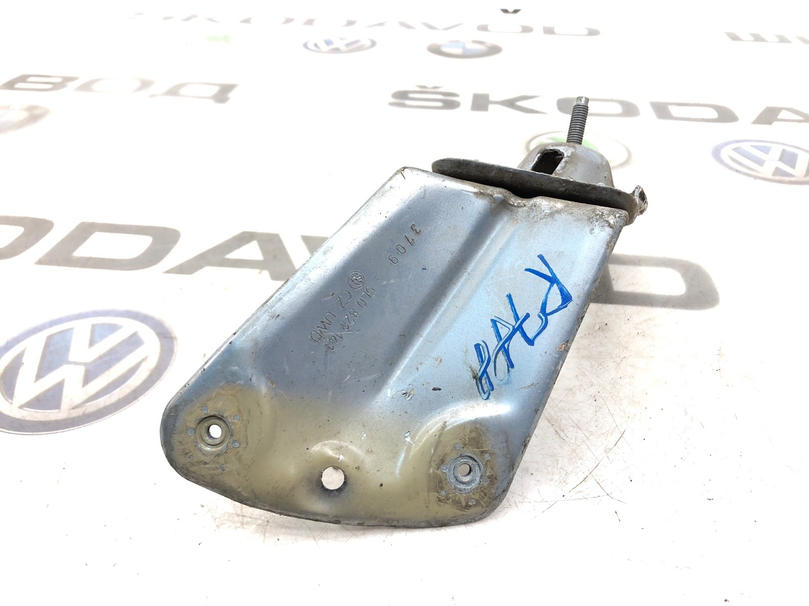 Кронштейн крыла, 2500 рублей, Москва