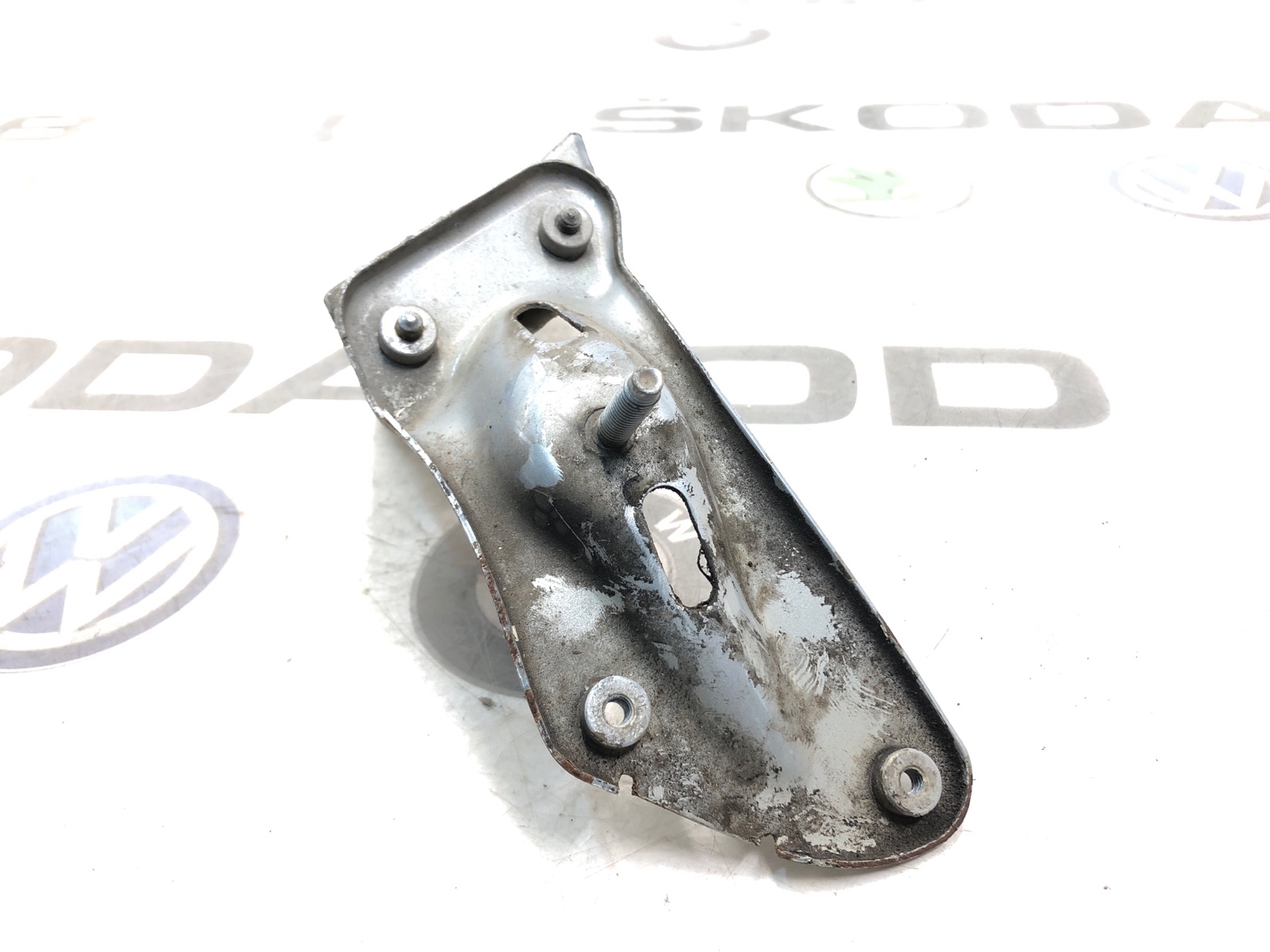 Кронштейн крыла, 2500 рублей, Москва