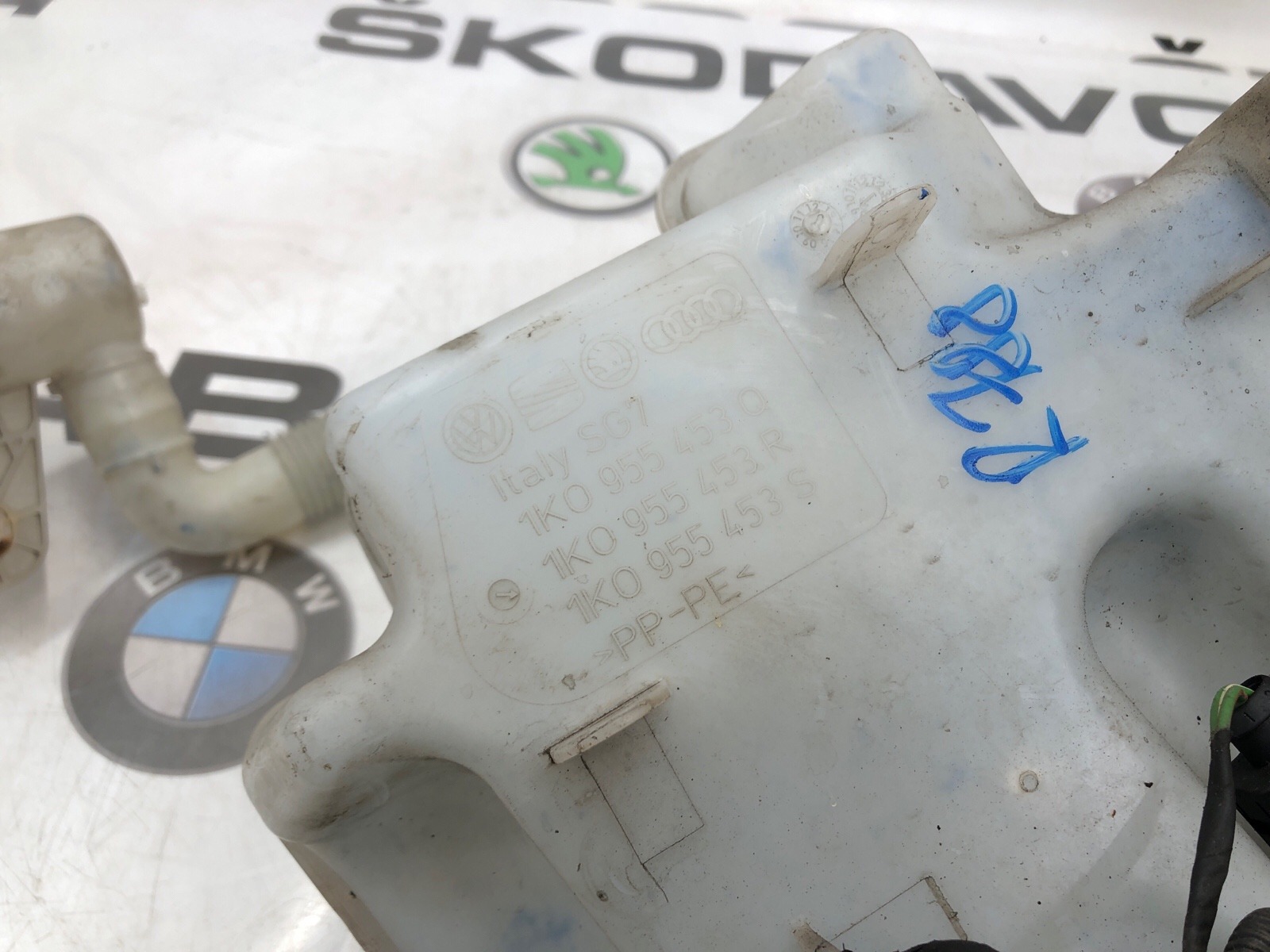 бачок омывателя, 2500 рублей, Москва