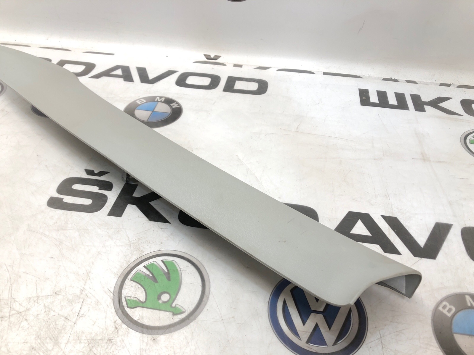 Накладка стойки, 1000 рублей, Москва