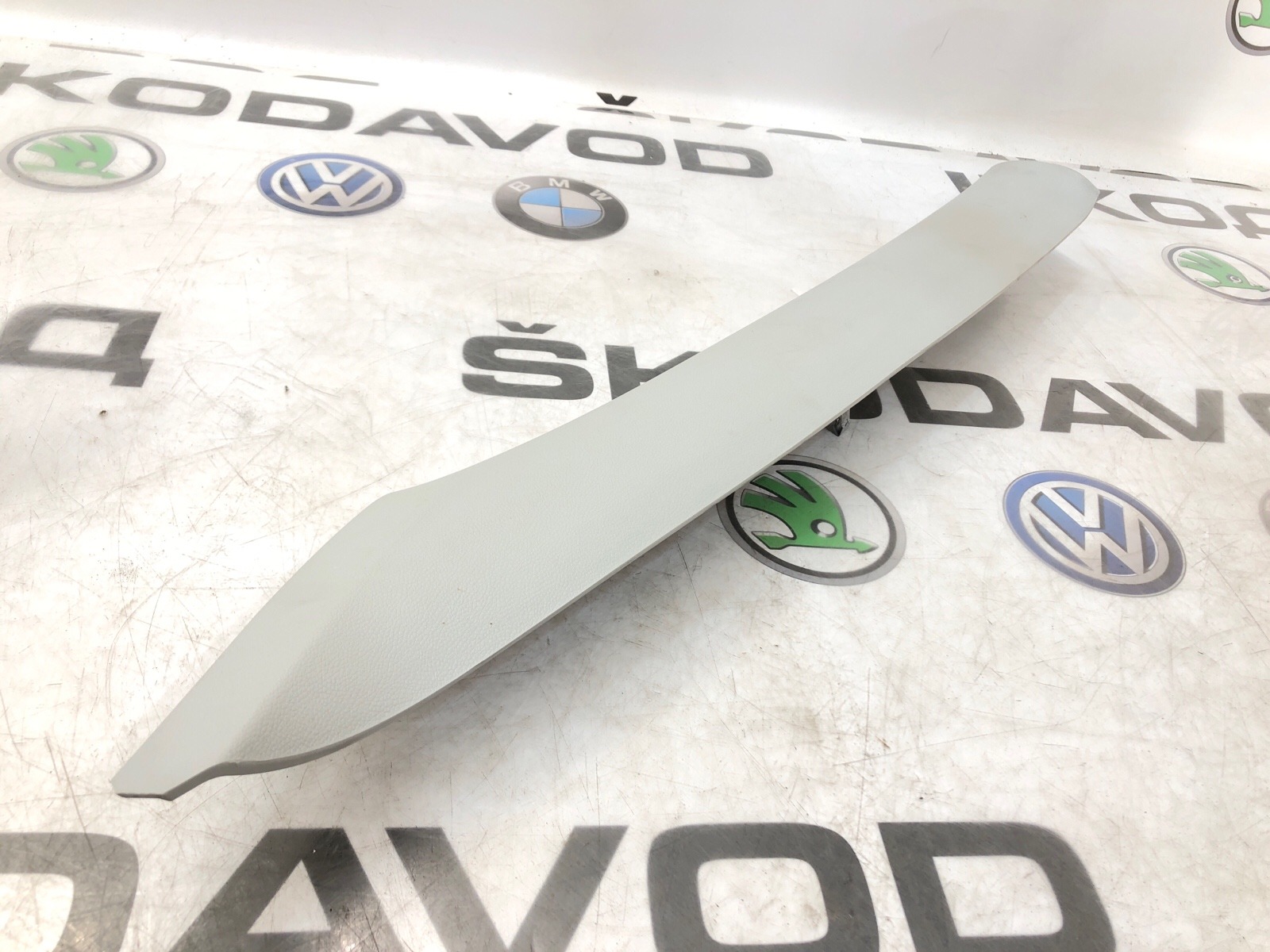 Накладка стойки, 1000 рублей, Москва