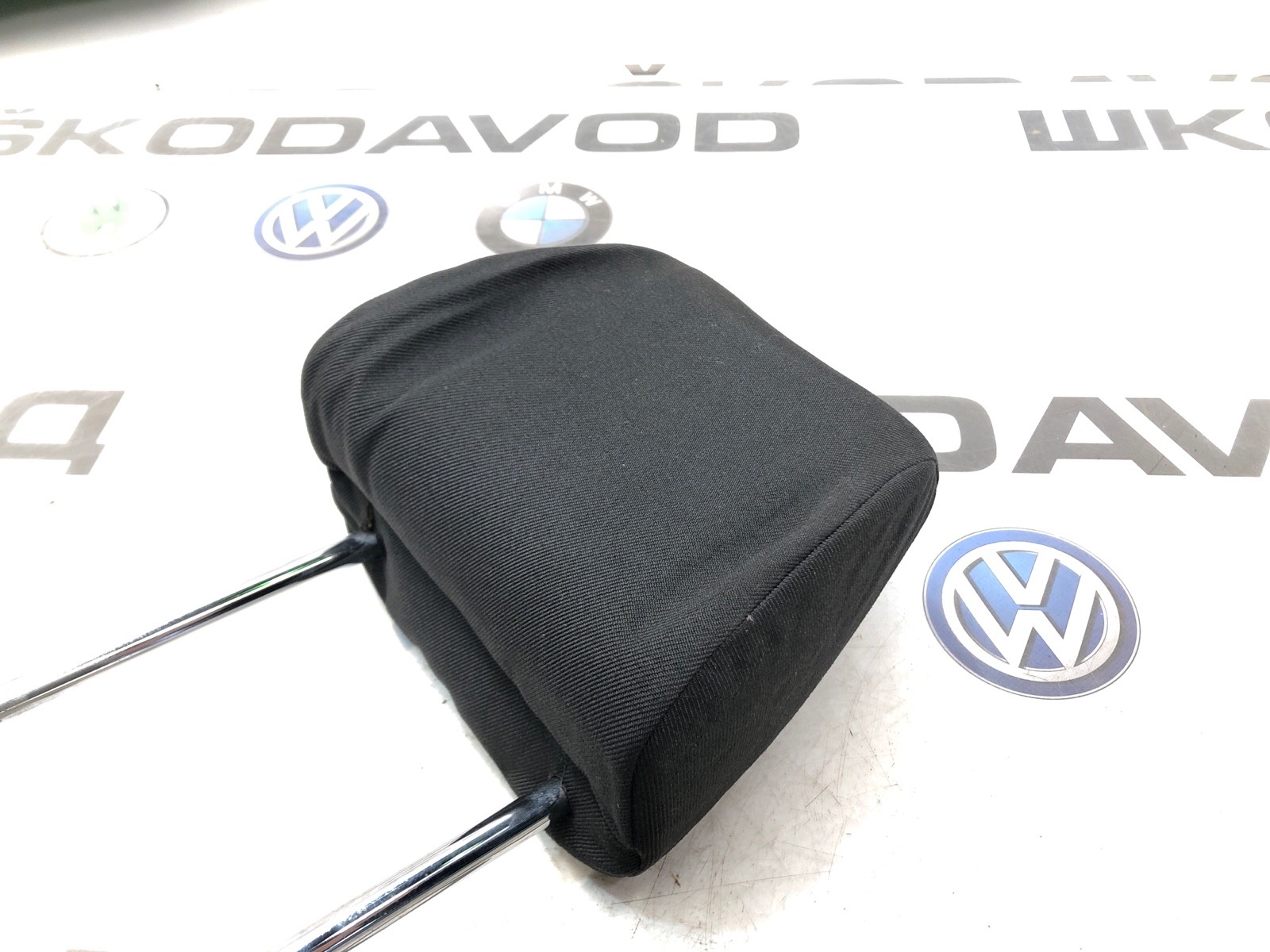 Подголовник, 2000 рублей, Москва