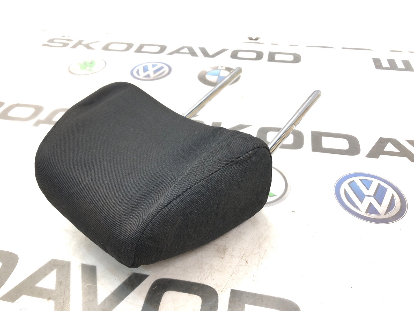 Подголовник, 2000 рублей, Москва