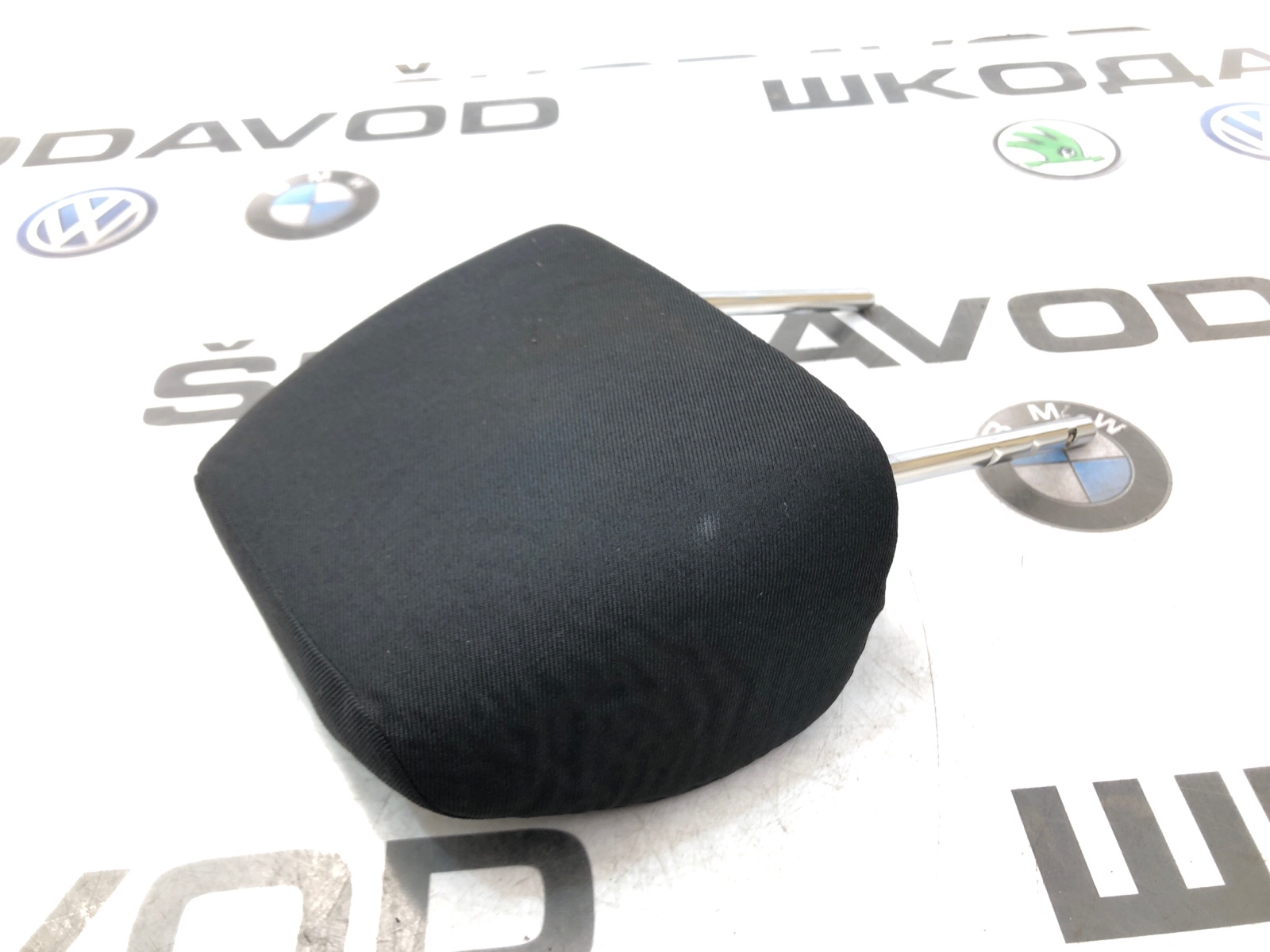 Подголовник, 2000 рублей, Москва