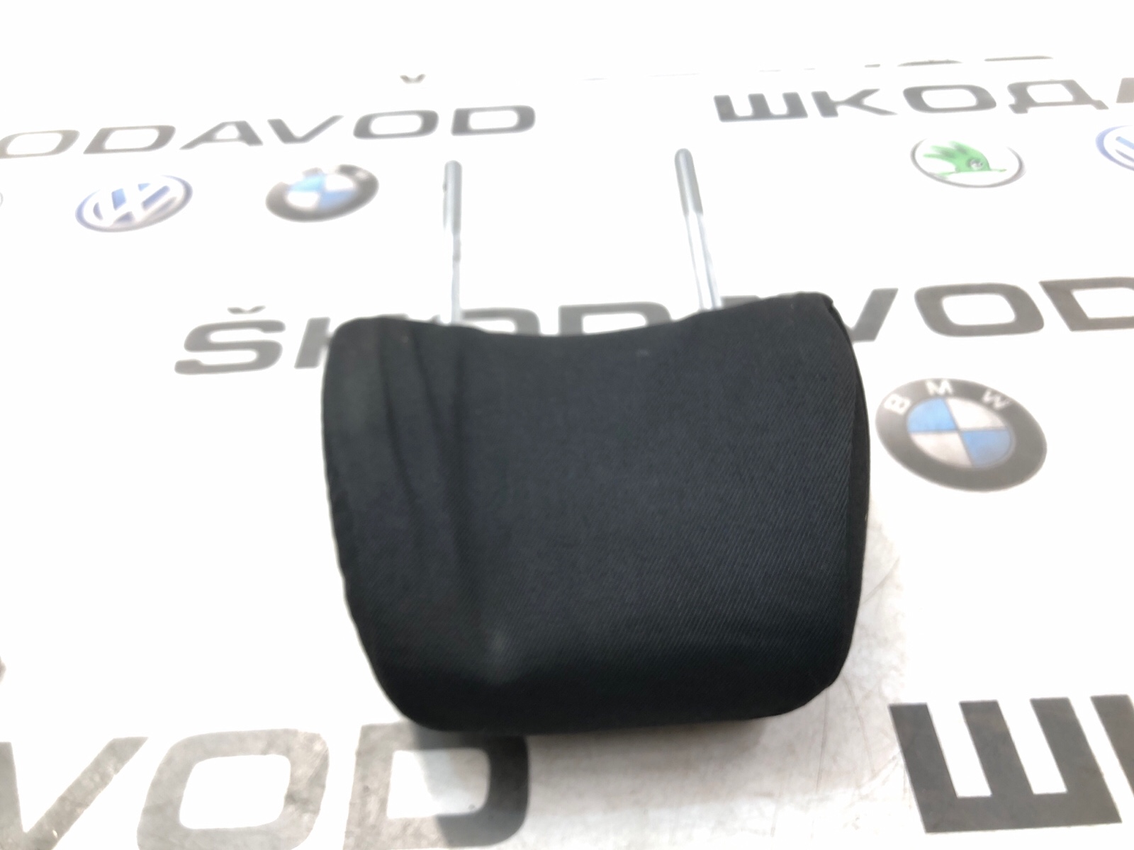 Подголовник, 2000 рублей, Москва