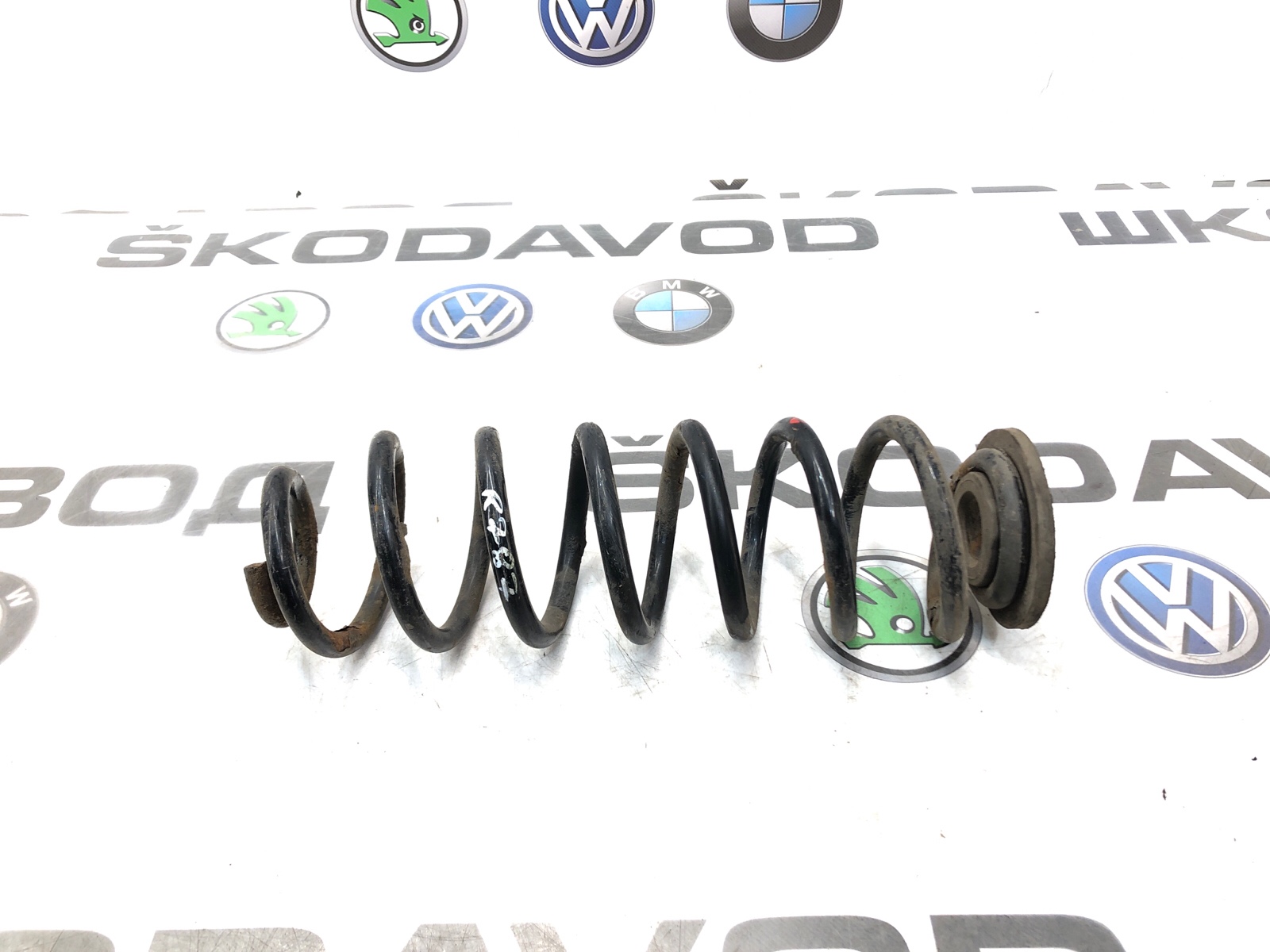 Пружина подвески, 2000 рублей, Москва