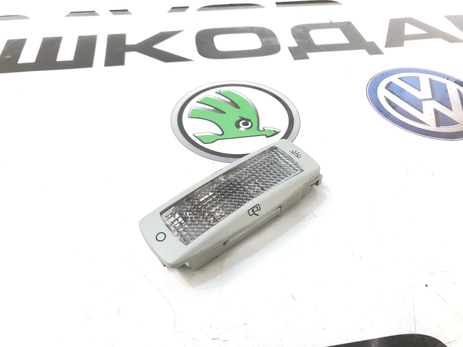 Плафон освещения салона, 500 рублей, Москва