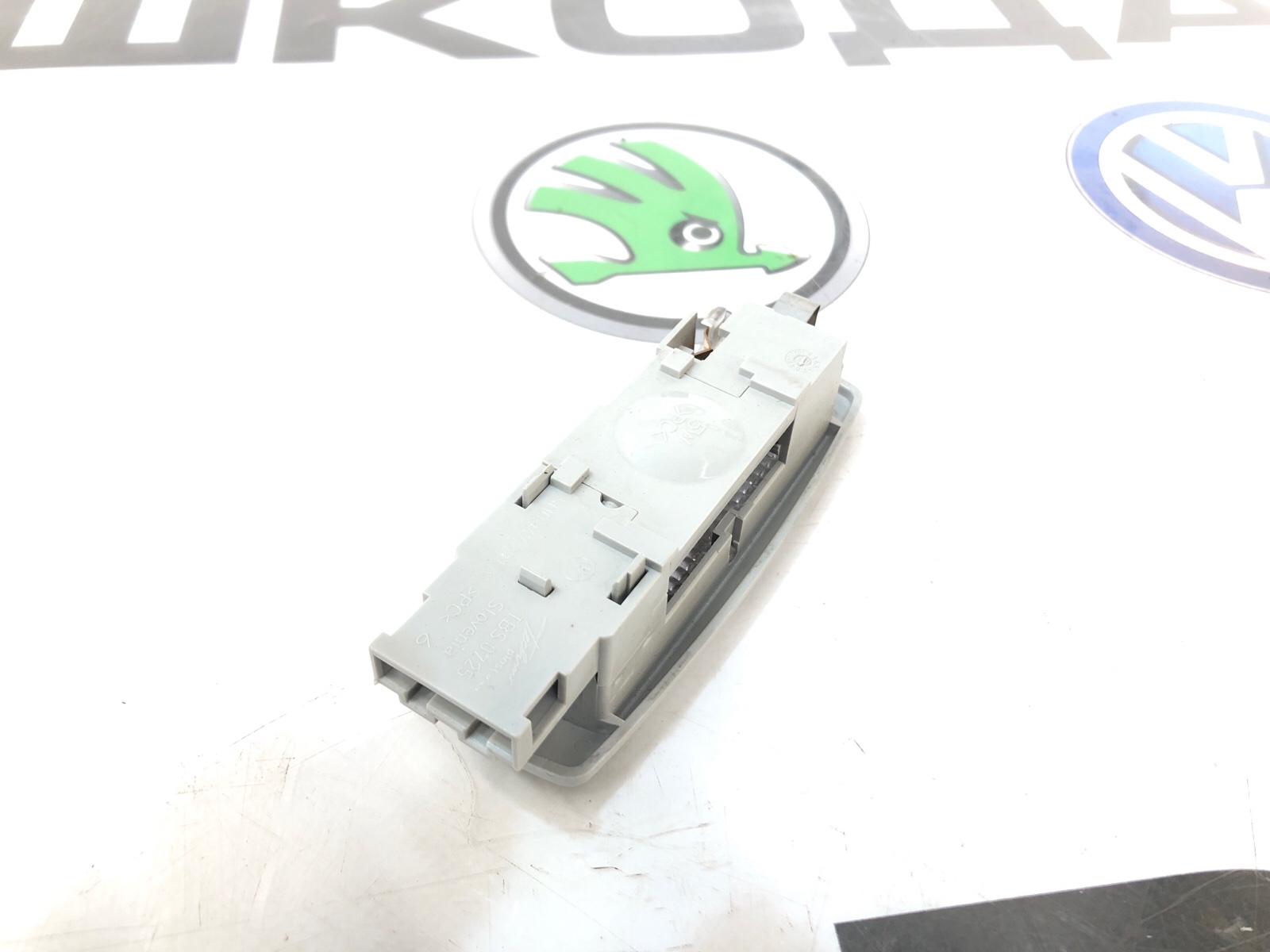 Плафон освещения салона, 500 рублей, Москва