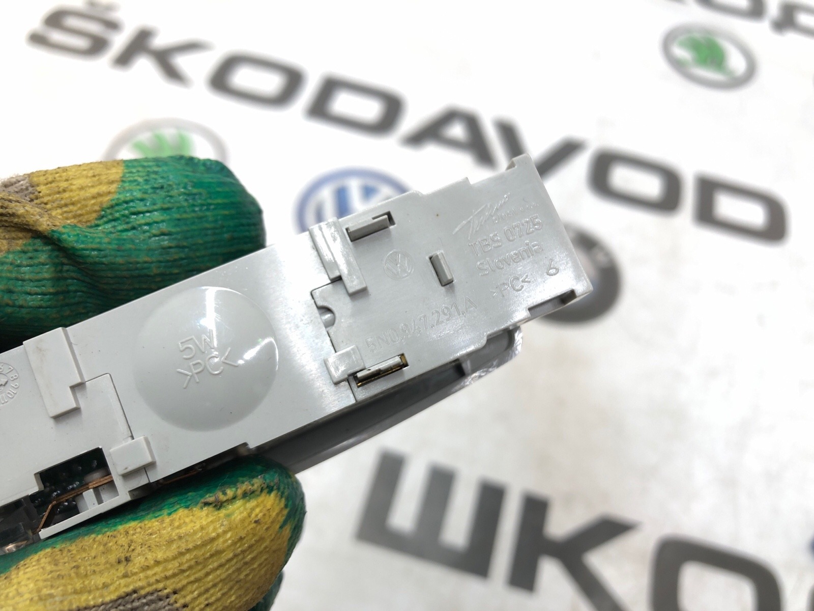 Плафон освещения салона, 500 рублей, Москва