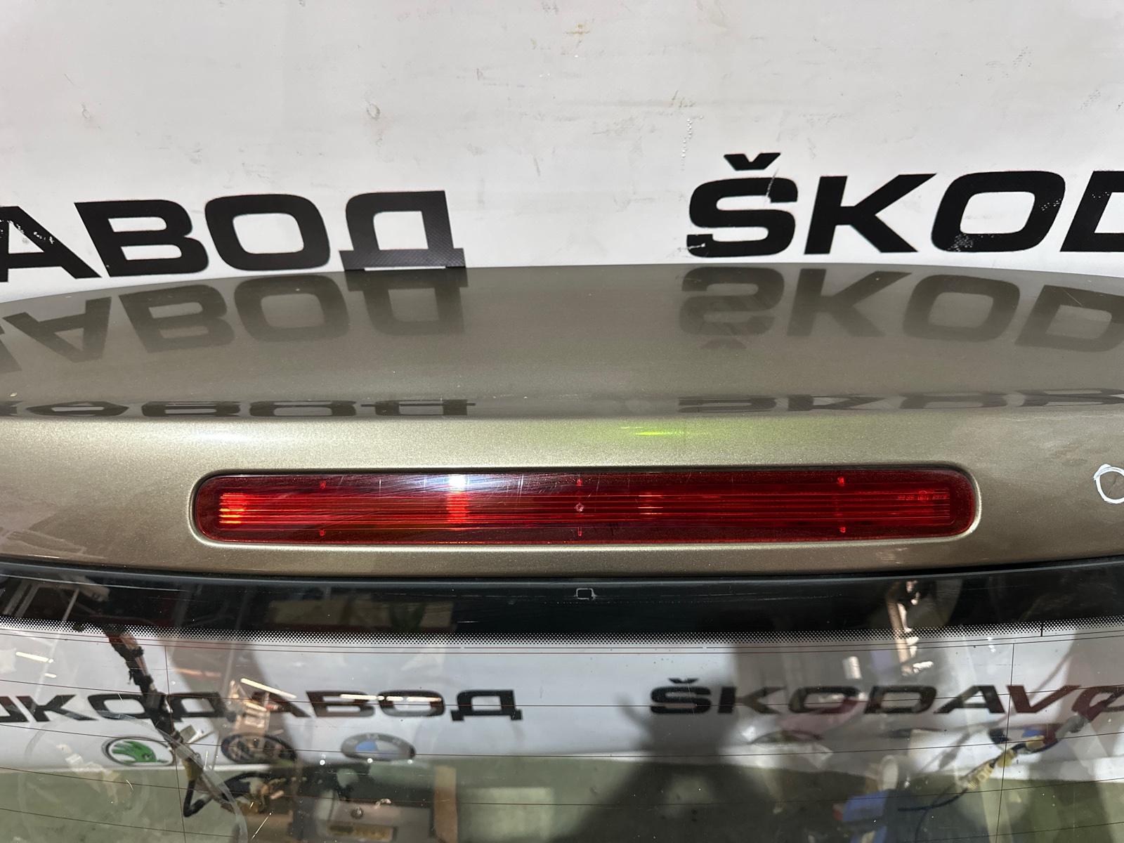 крышка багажника, 25000 рублей, Москва