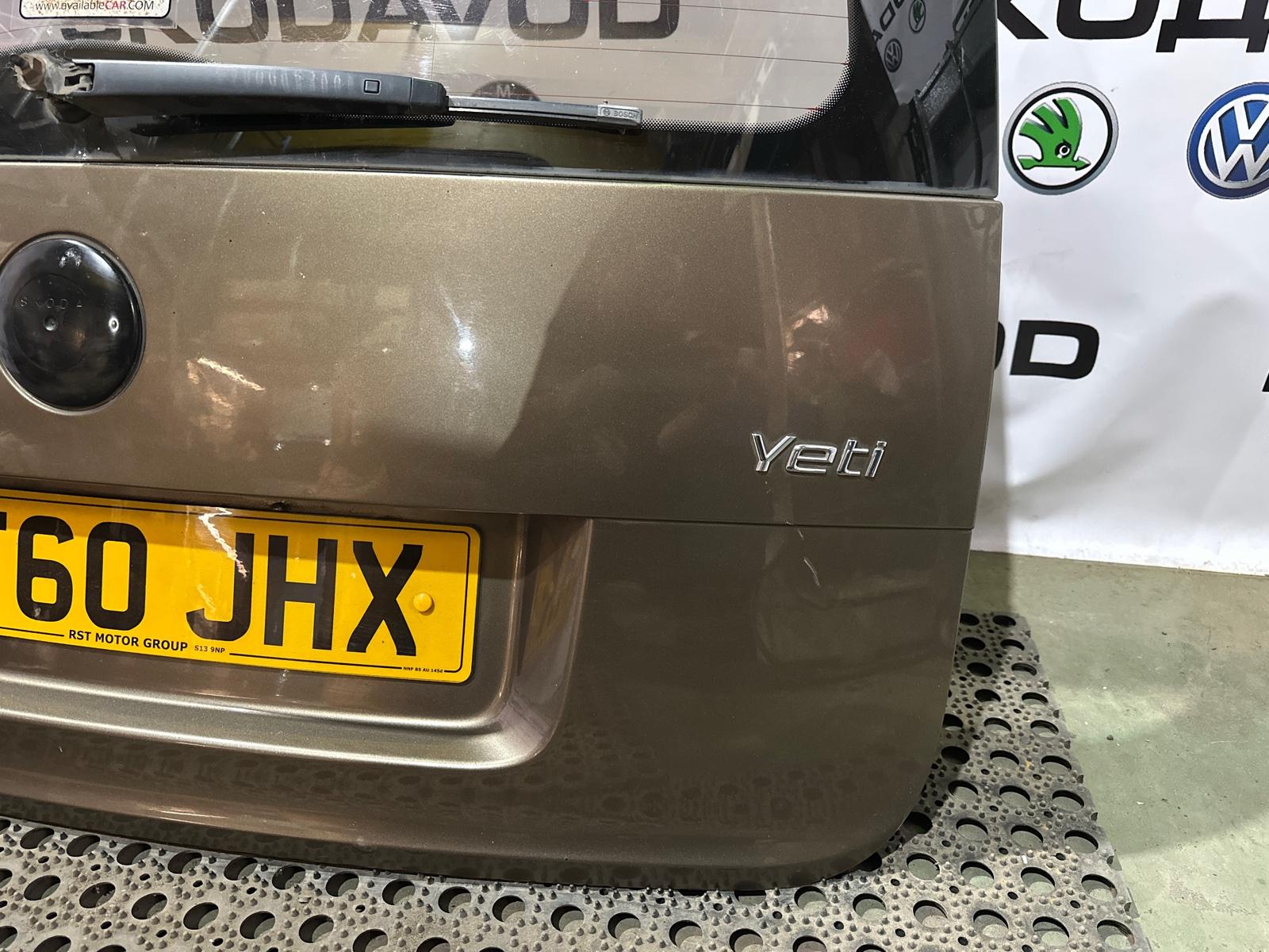 крышка багажника, 25000 рублей, Москва