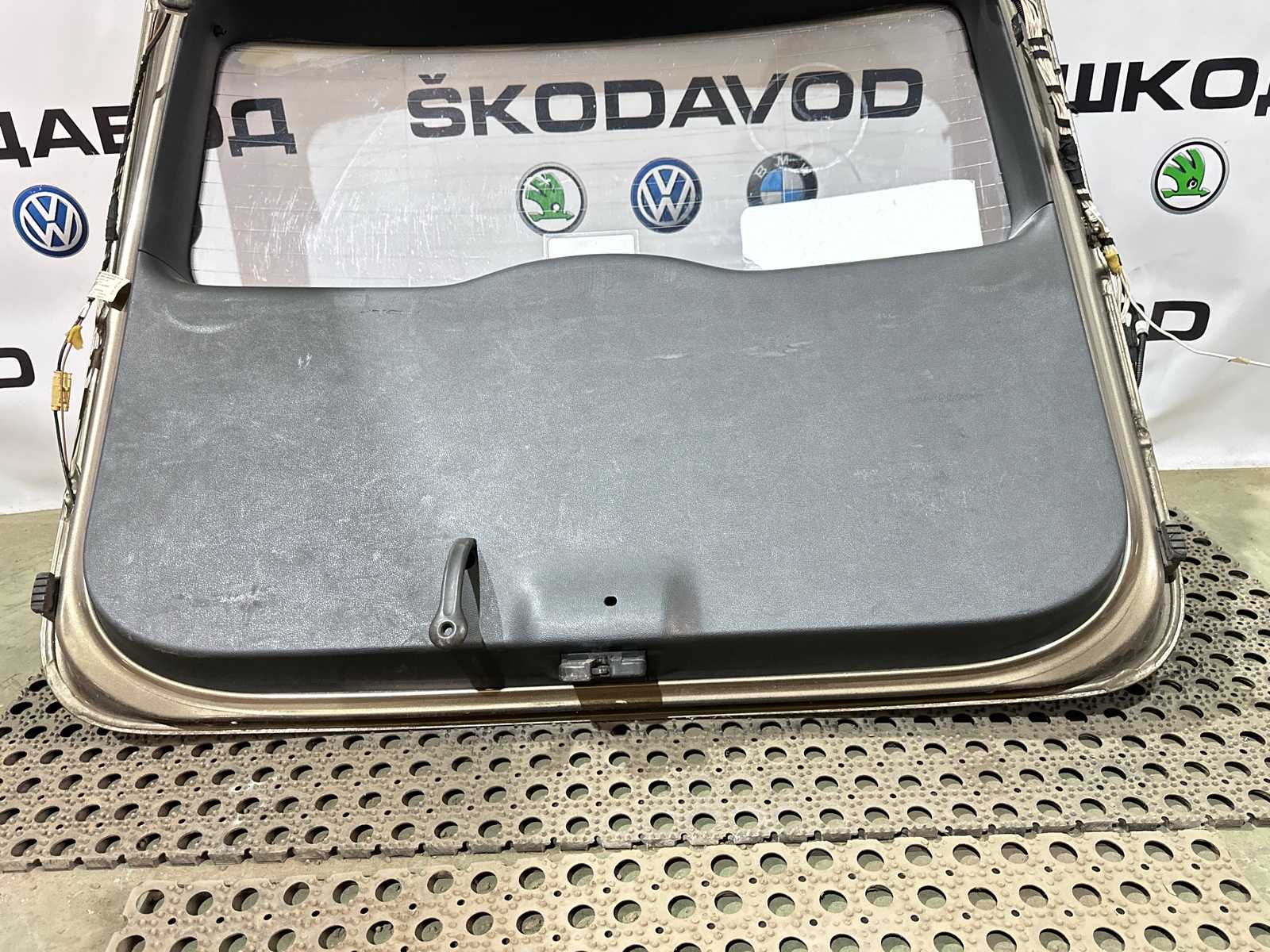 крышка багажника, 25000 рублей, Москва