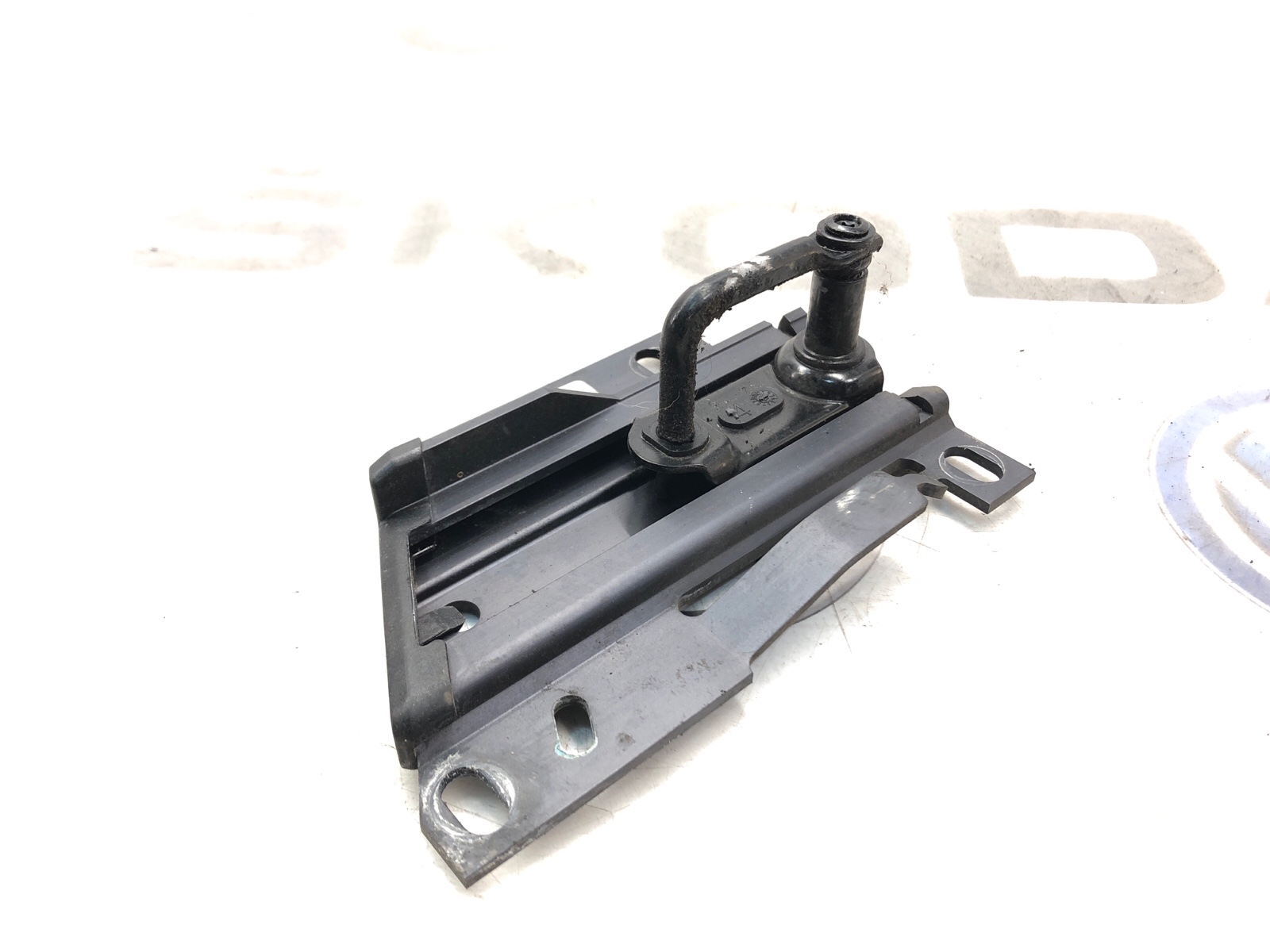 крюк капота, 4000 рублей, Москва