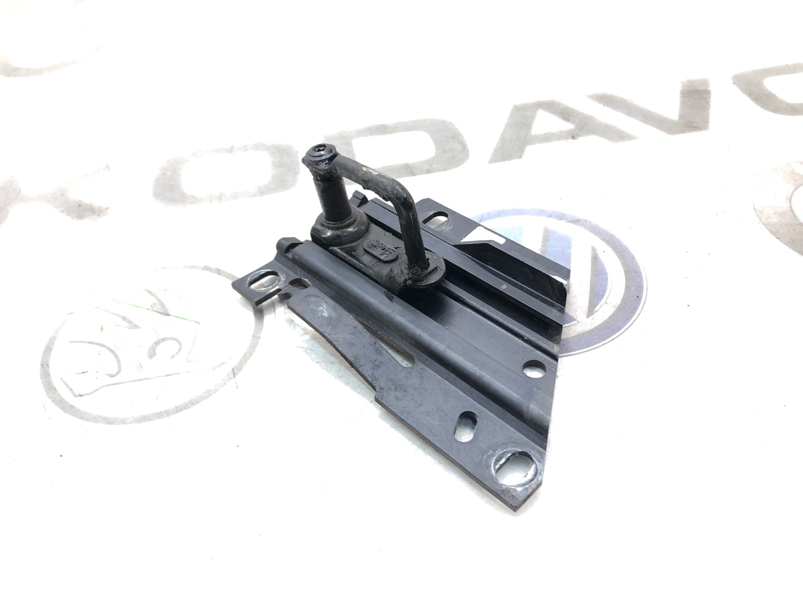 крюк капота, 4000 рублей, Москва