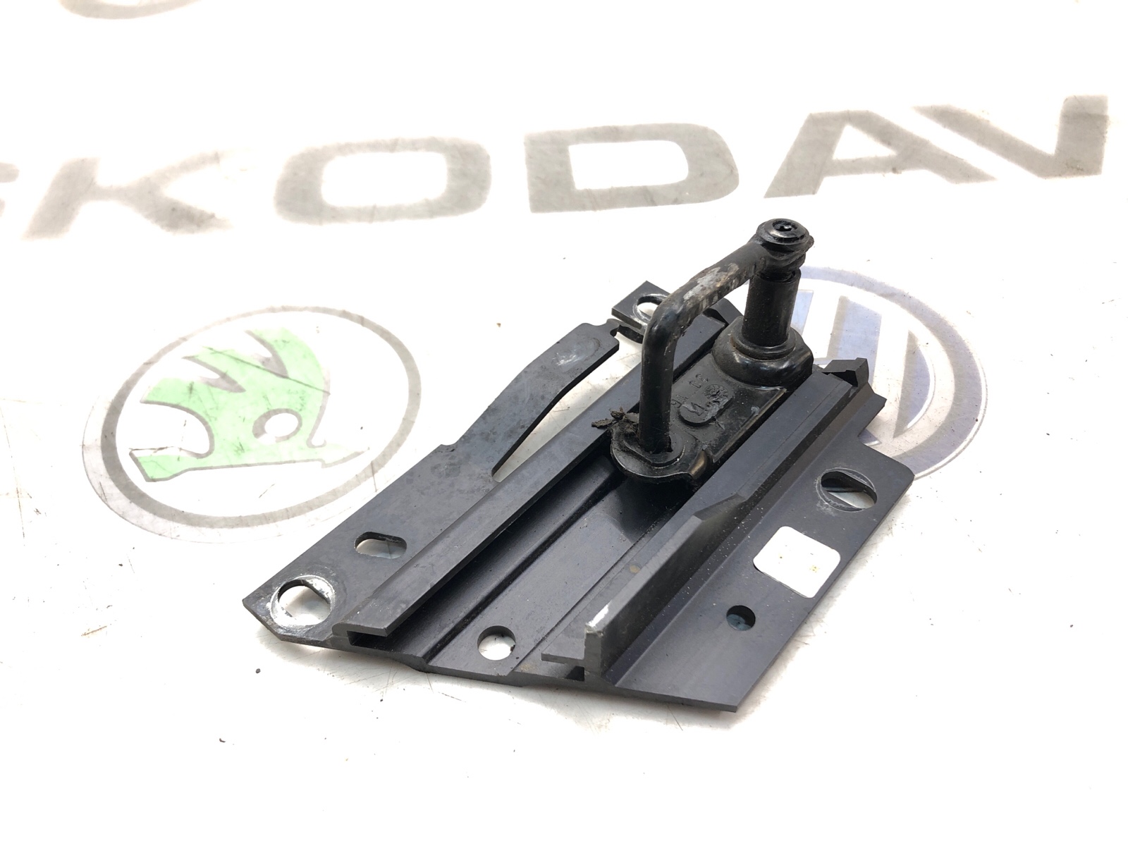 крюк капота, 4000 рублей, Москва