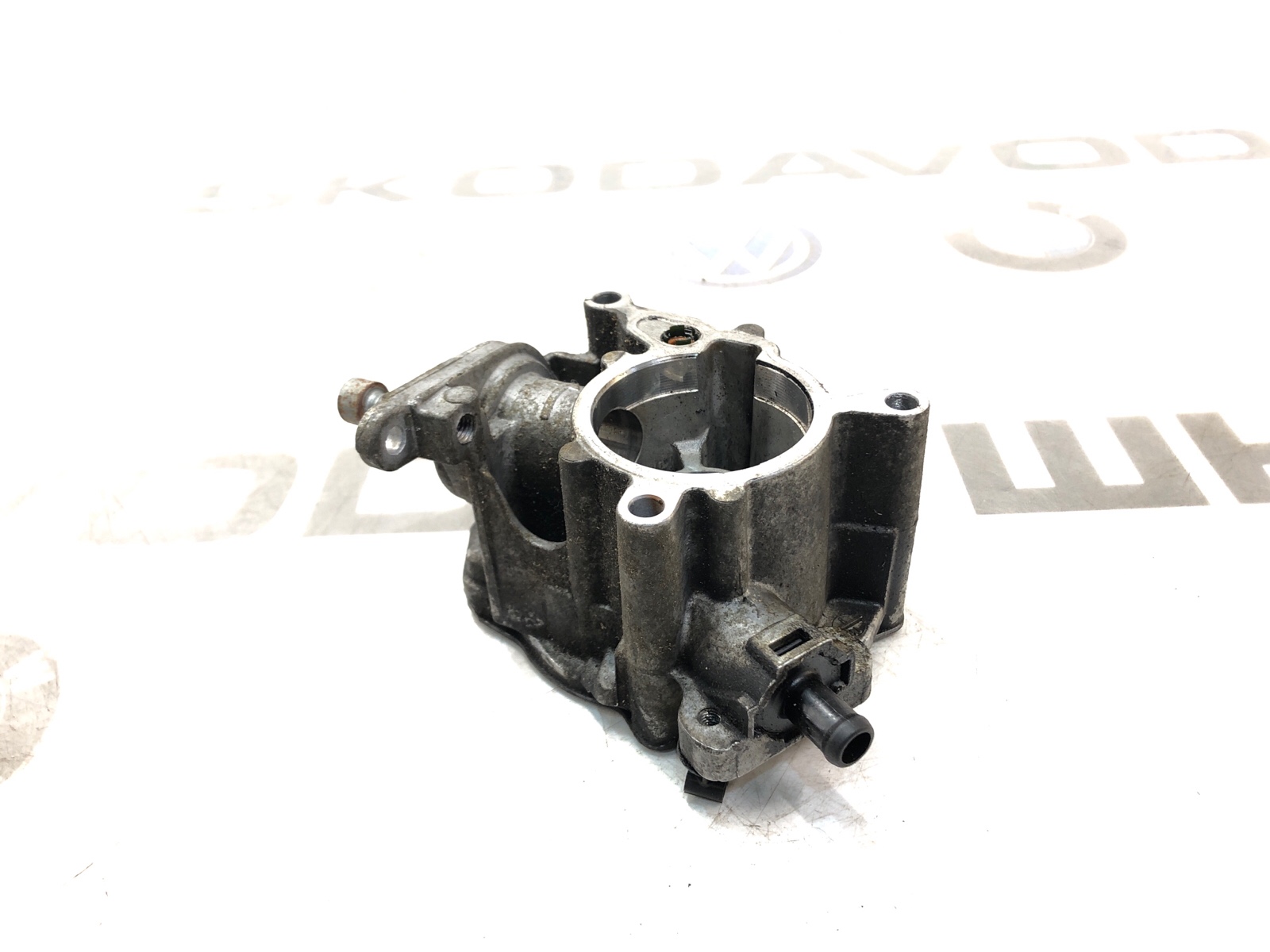 Насос вакуумный, 2000 рублей, Москва