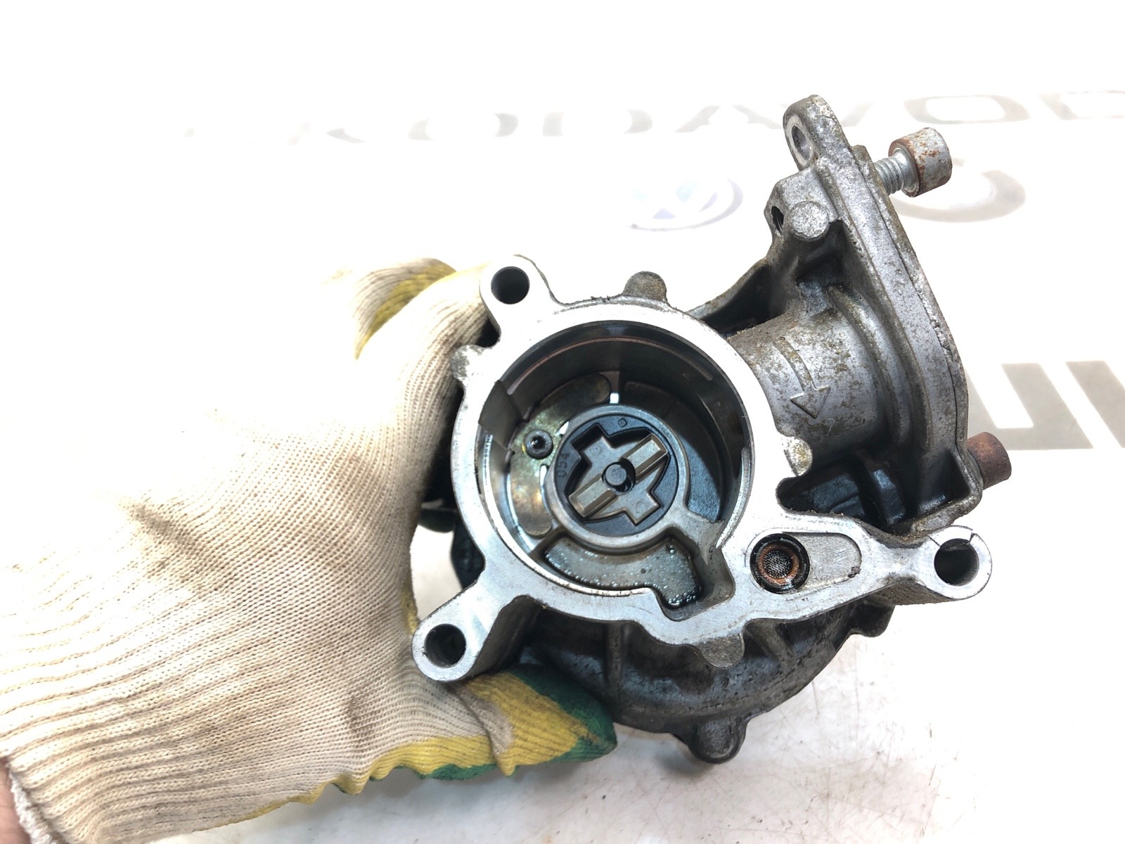 Насос вакуумный, 2000 рублей, Москва