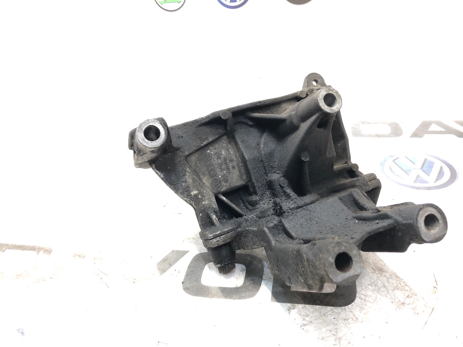 Кронштейн двигателя, 2000 рублей, Москва