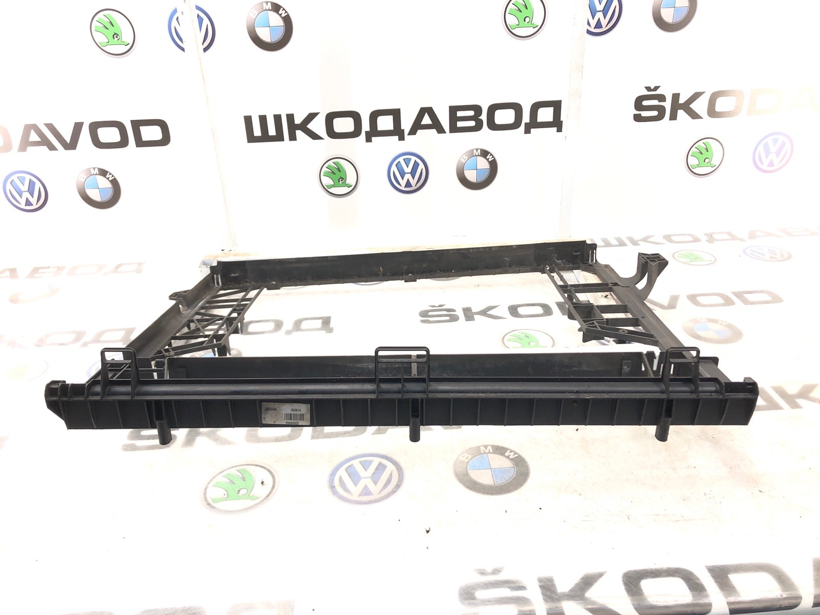 Телевизор Рамка радиатора, 5000 рублей, Москва