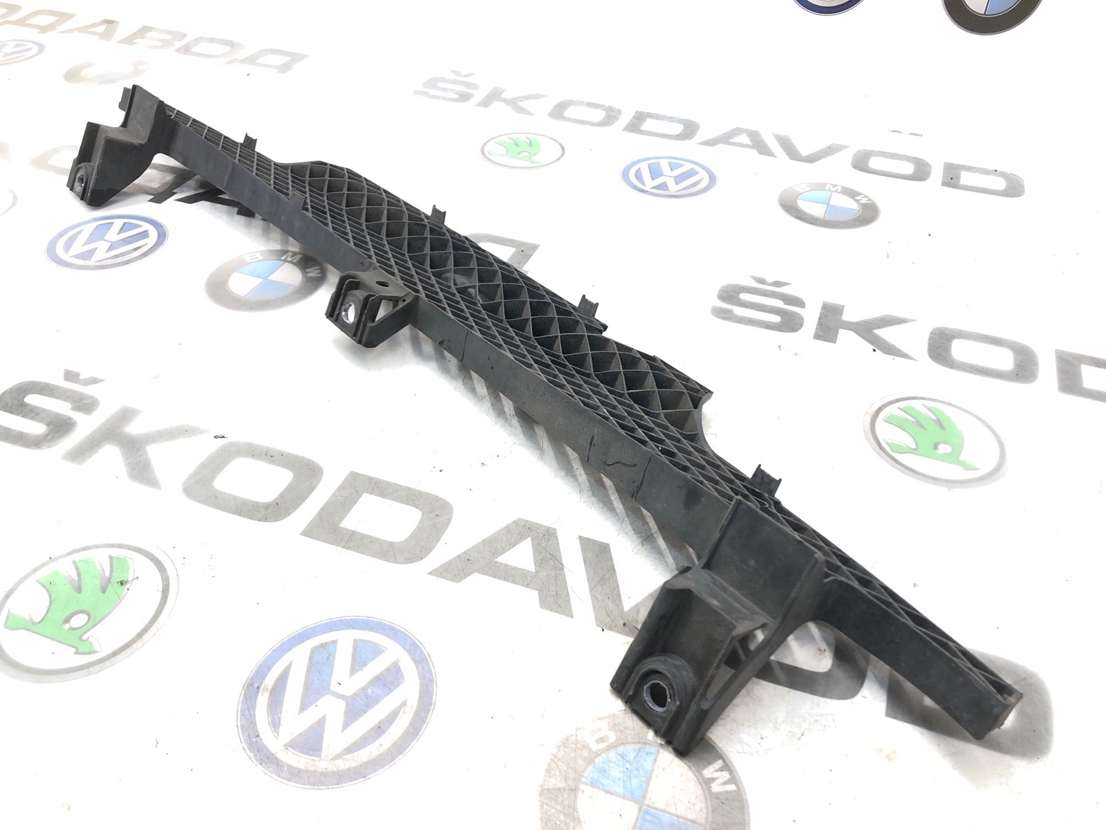 Направляющая бампера, 4500 рублей, Москва