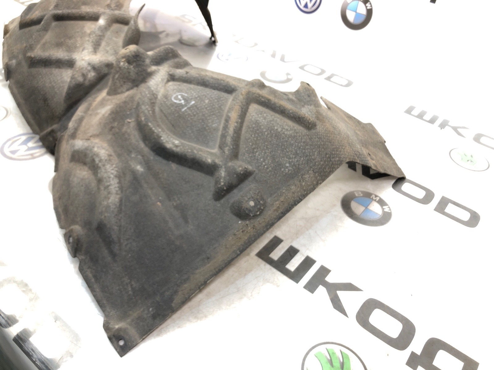 подкрылок, 3000 рублей, Москва