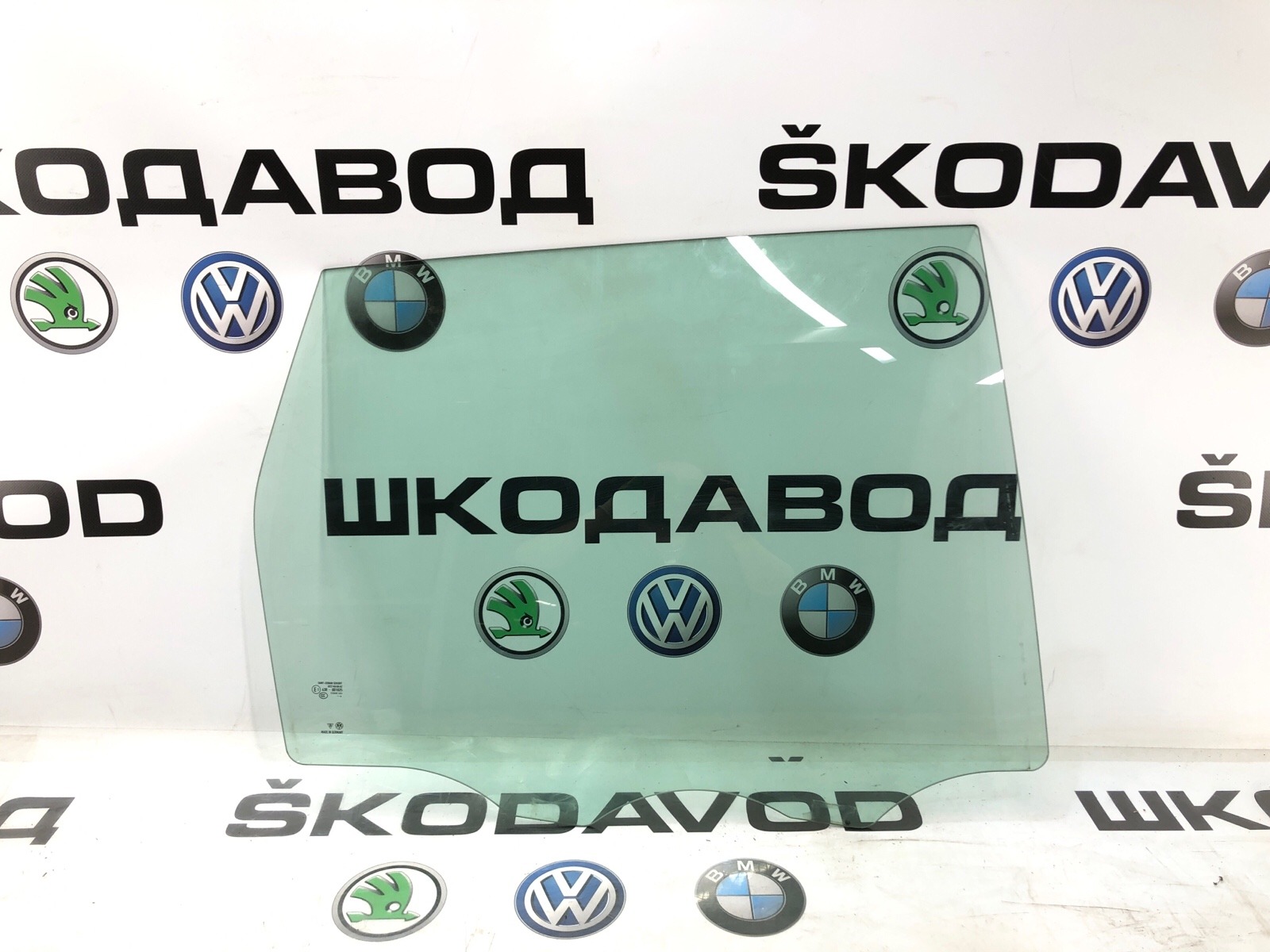 Стекло двери, 2000 рублей, Москва