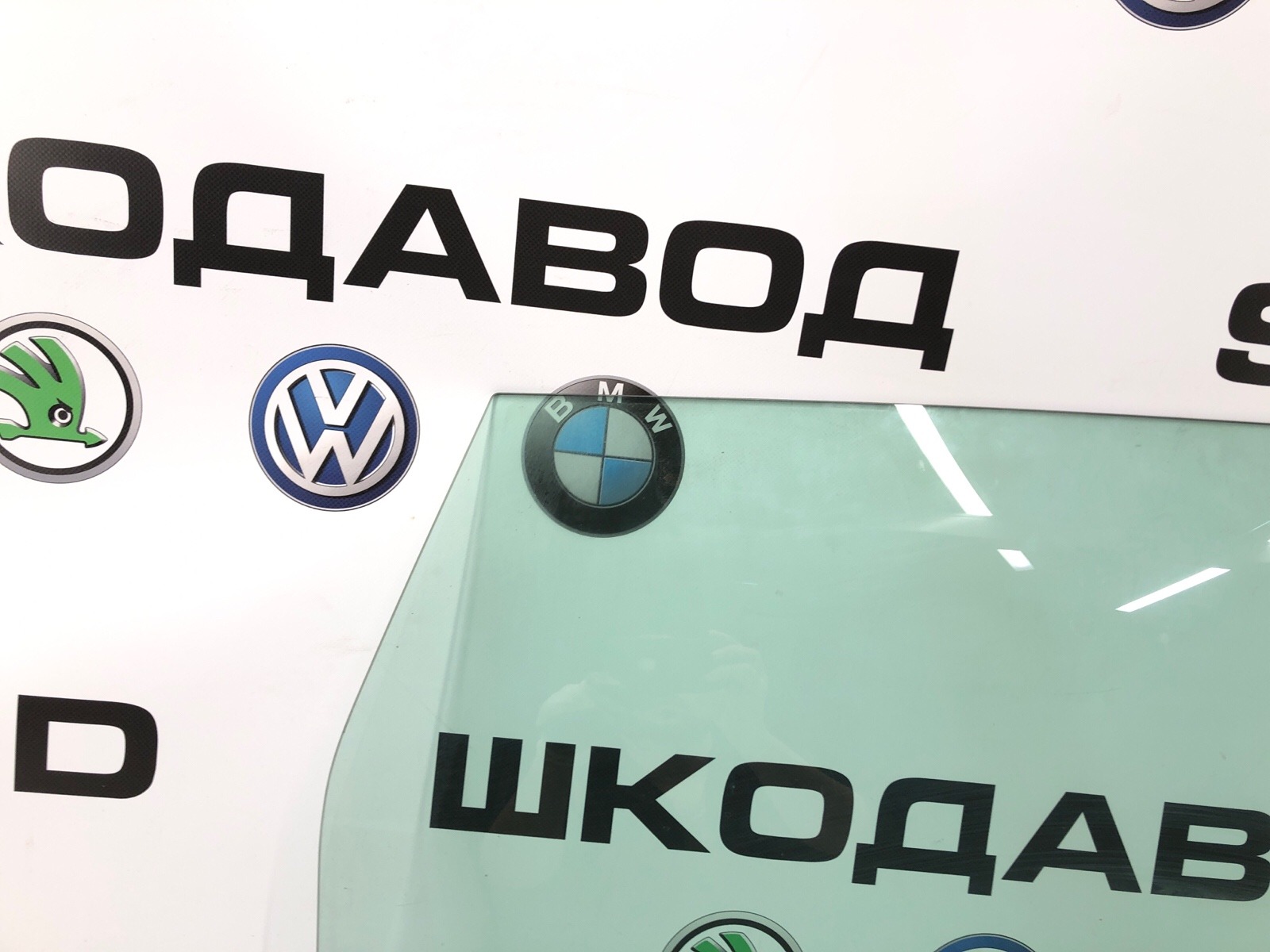 Стекло двери, 2000 рублей, Москва