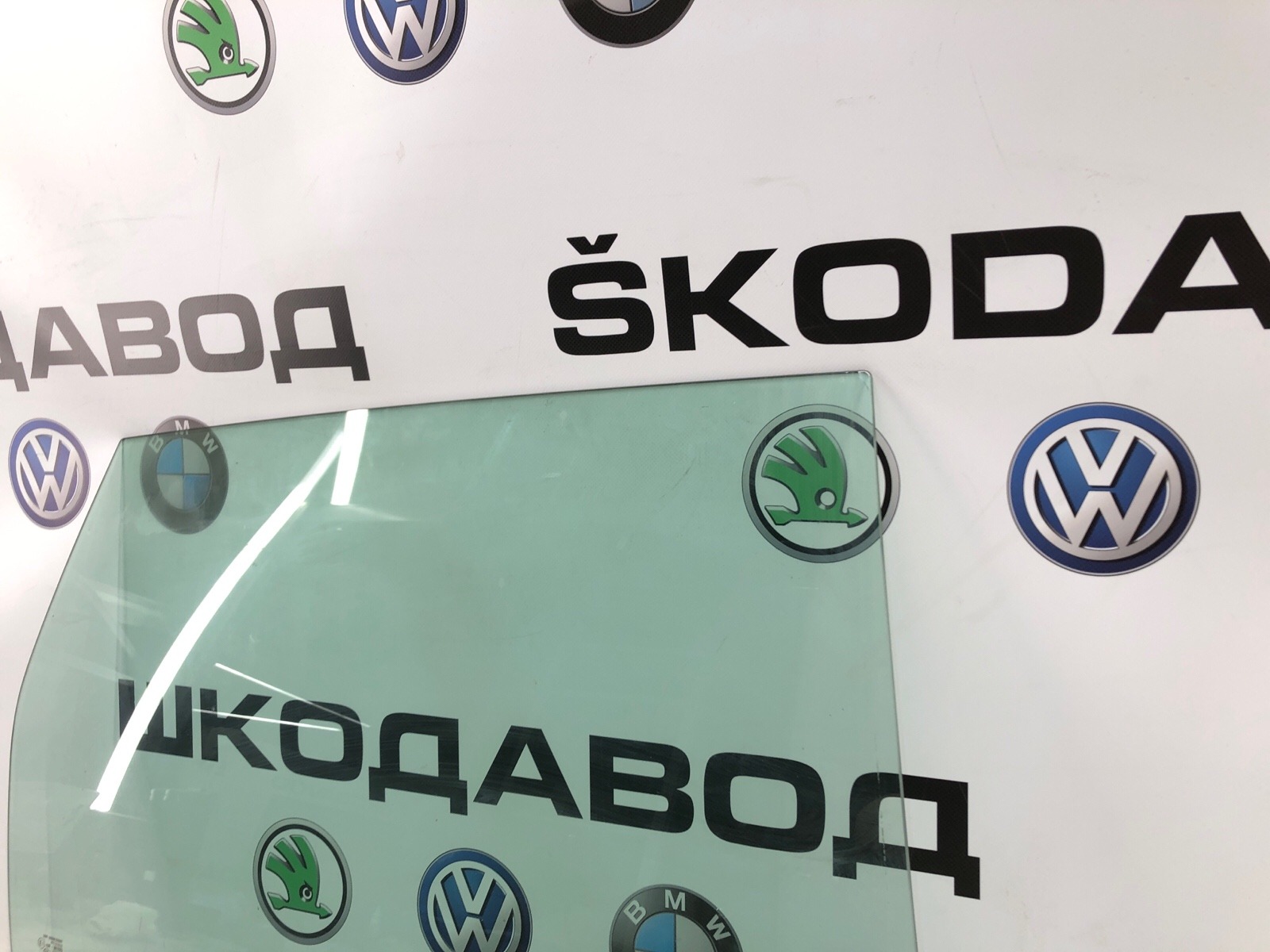 Стекло двери, 2000 рублей, Москва